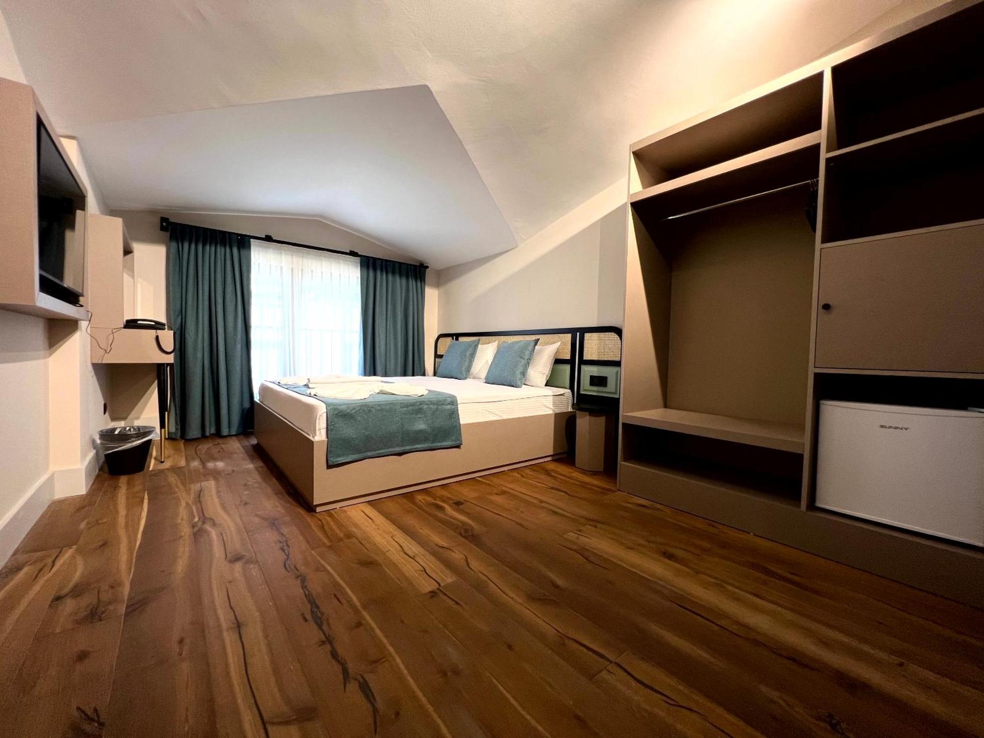 Coastline Hotel Antalya