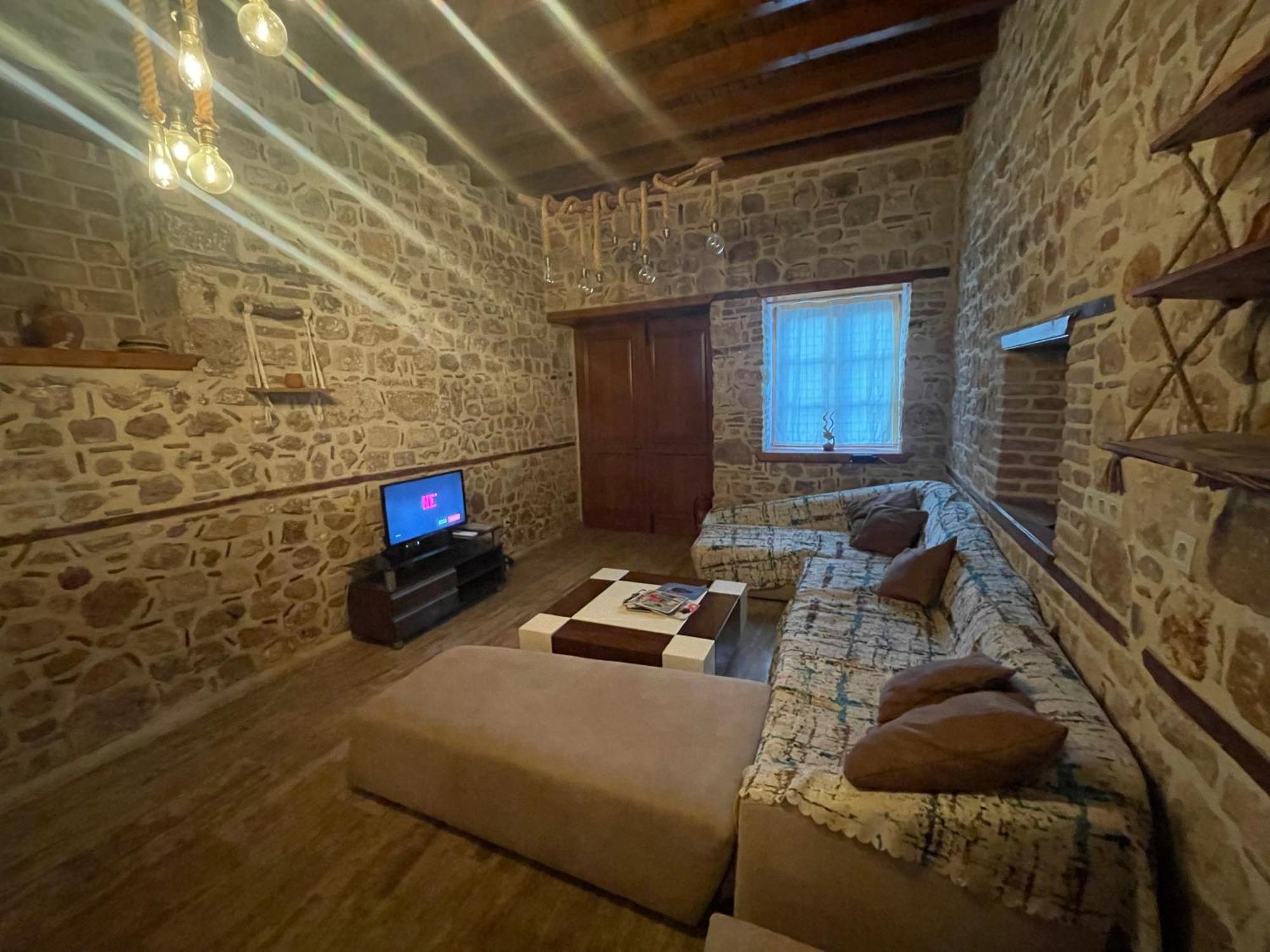 Villa Stone House In Antalya