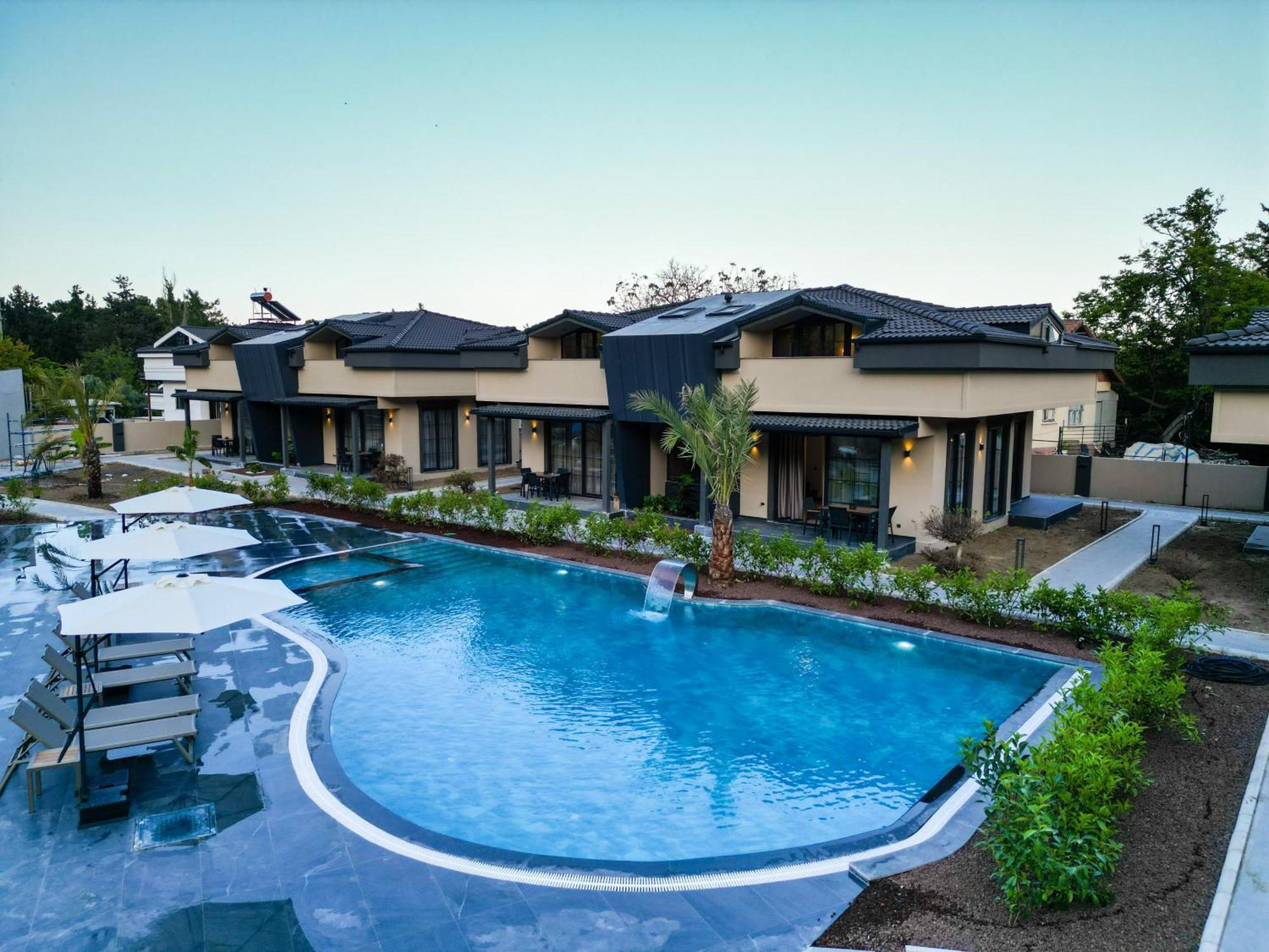 Minta Hills Kemer