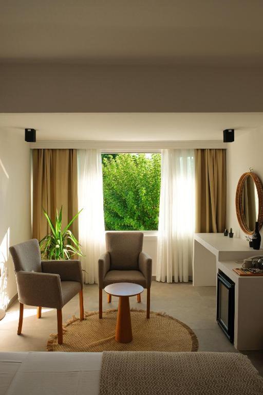 Raw Antalya