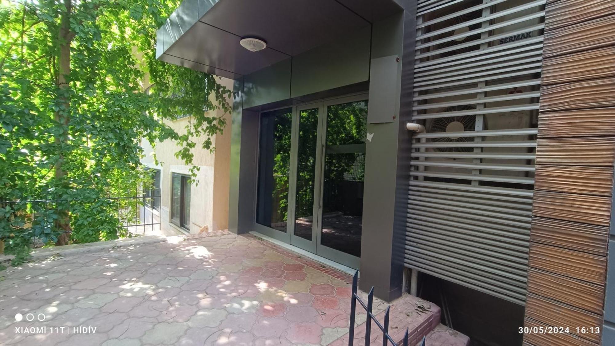 Lara'da Modern Bir Vaha Appartement