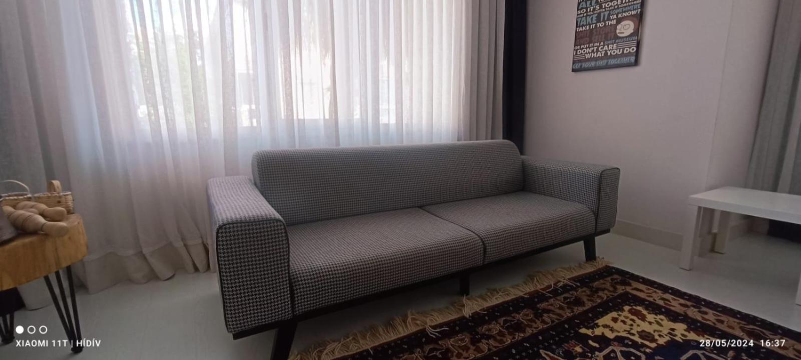 Lara'da Modern Bir Vaha Appartement