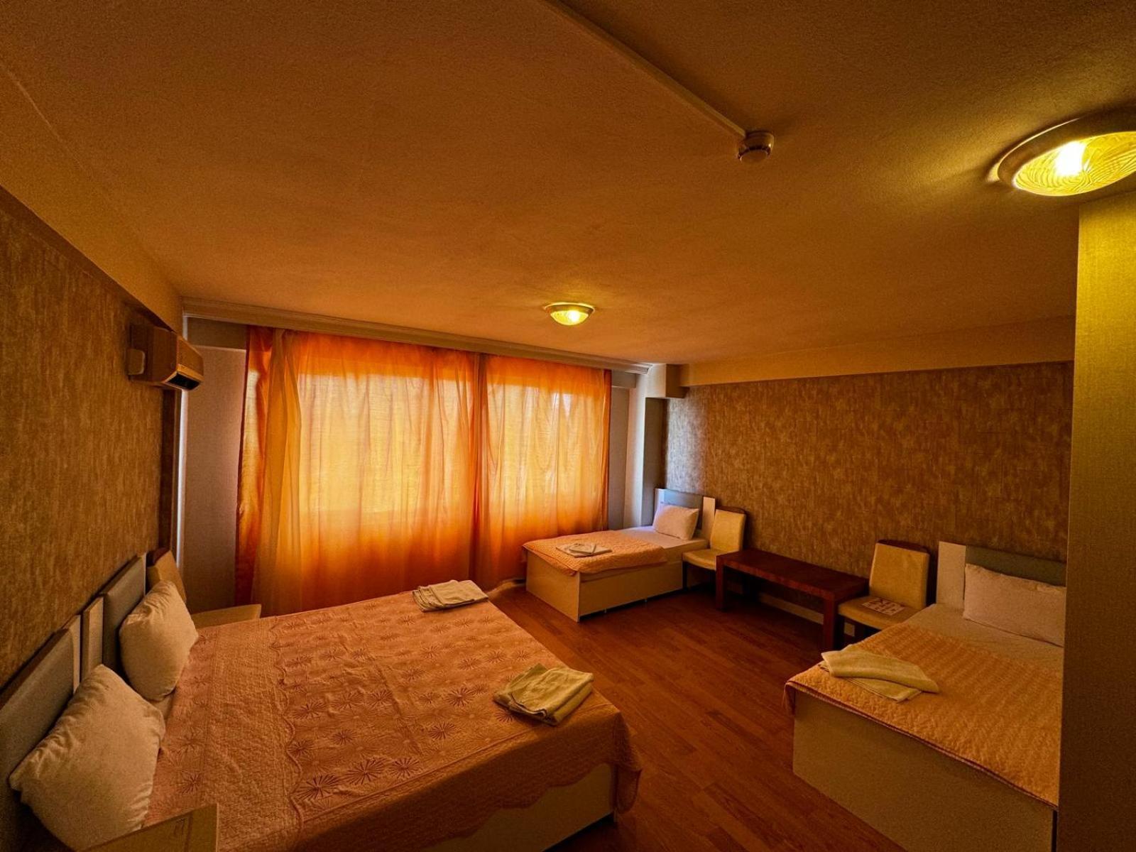 Esen Hotel *