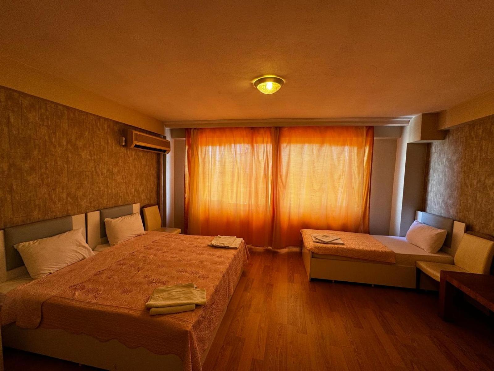 Esen Hotel *