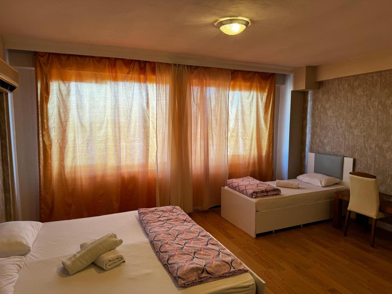 Esen Hotel *