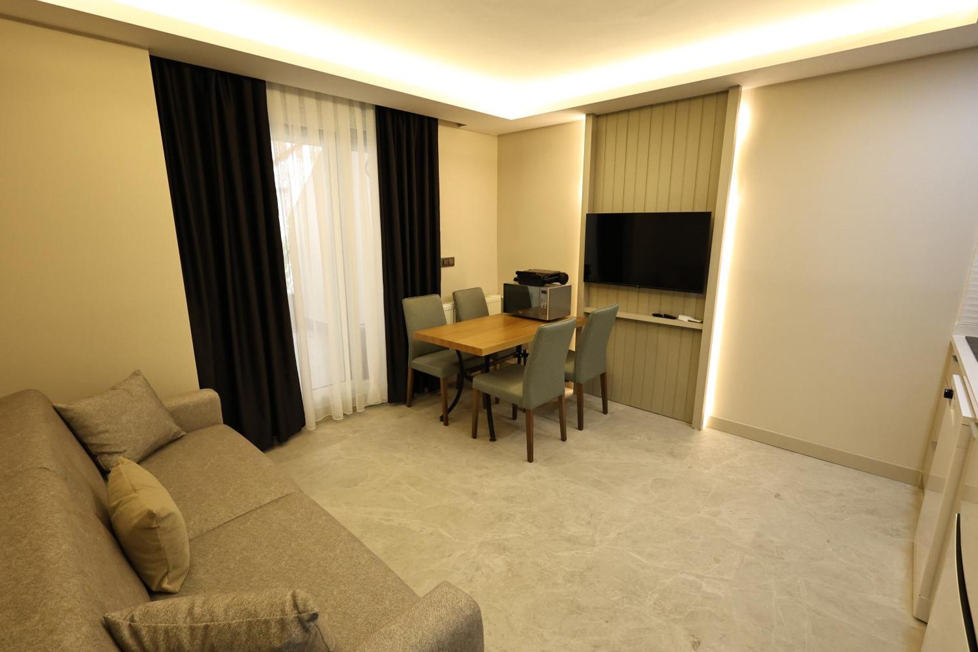 Aparthotel Livia