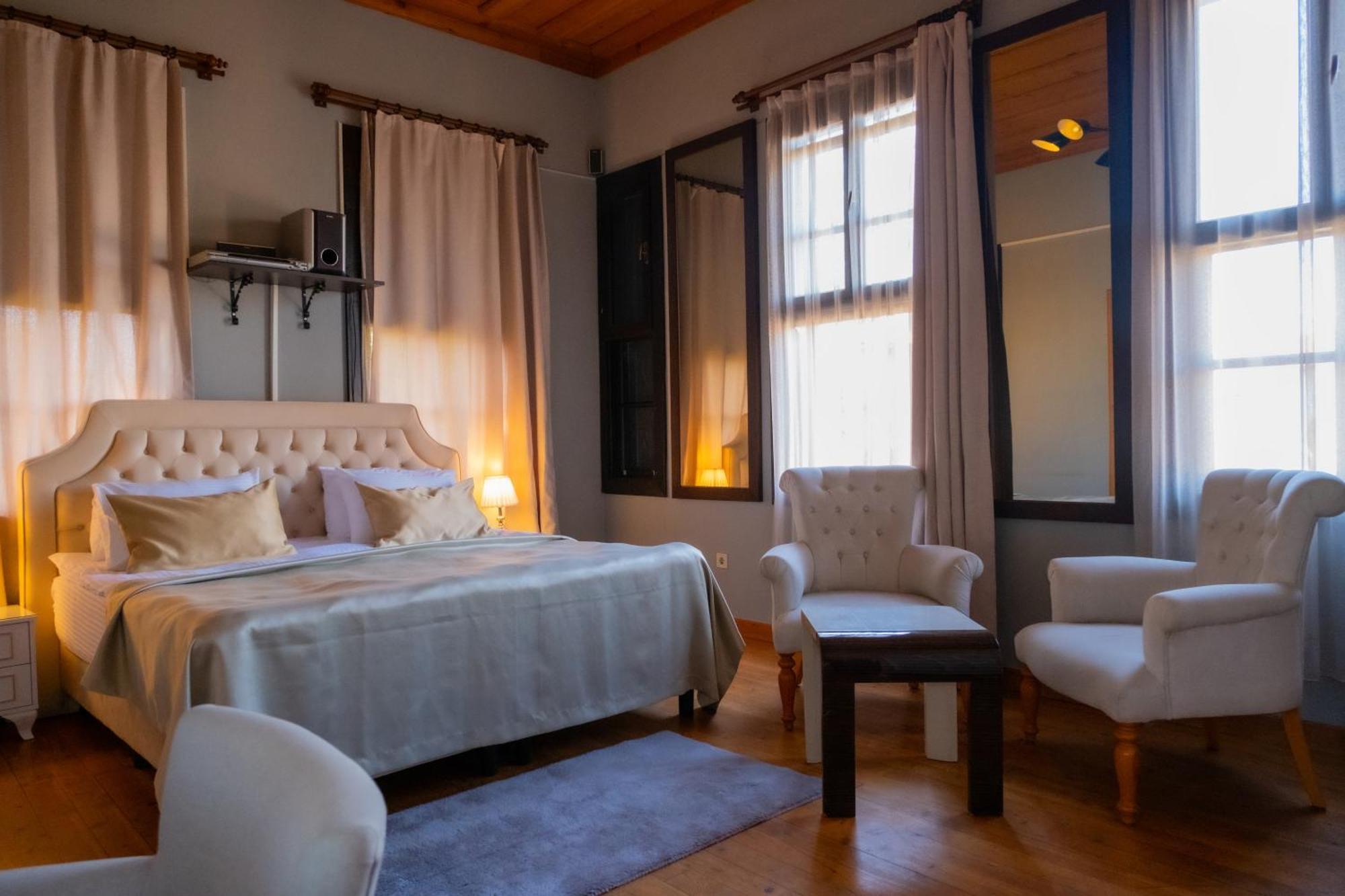 Grace Lounge Premium