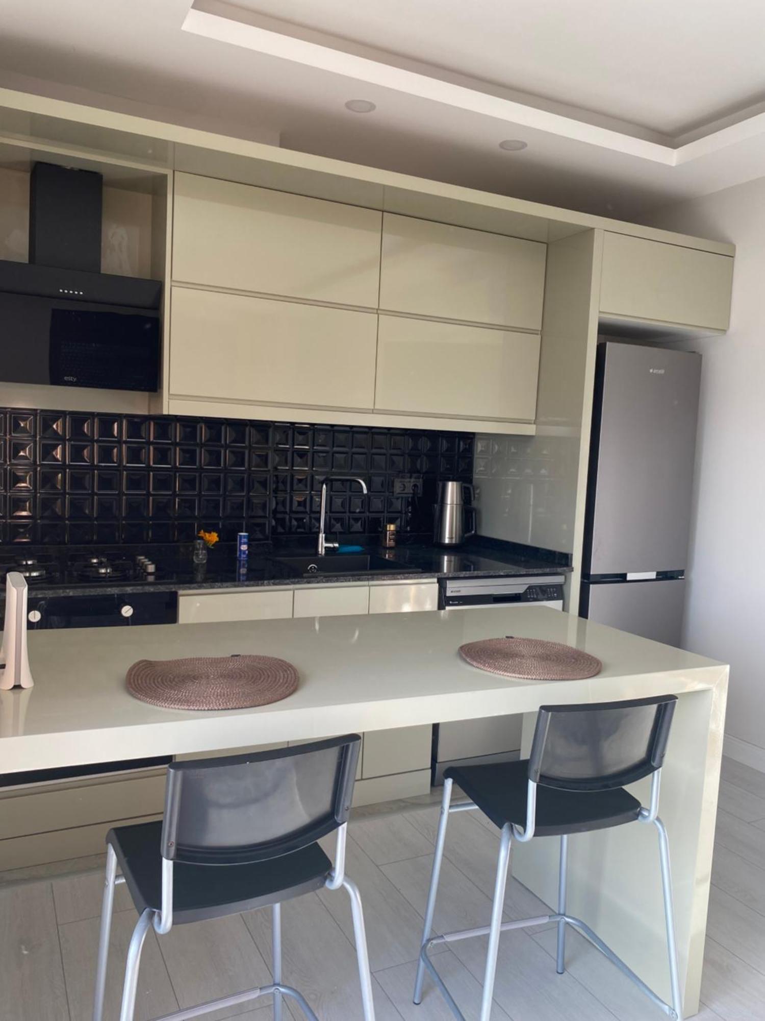 Appartement Havalimanina Yakin Havuzlu 1+1 Lux