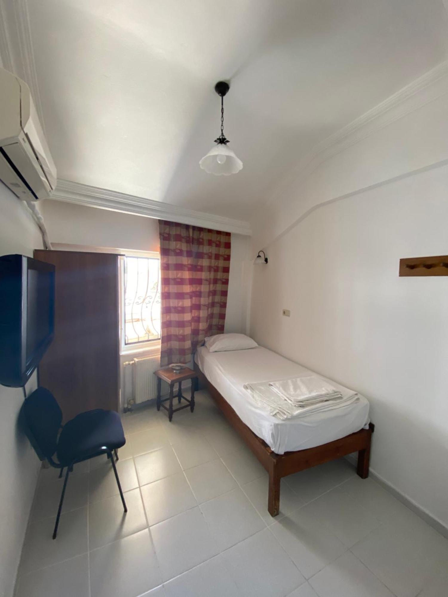 Hotel Ay 2 2*