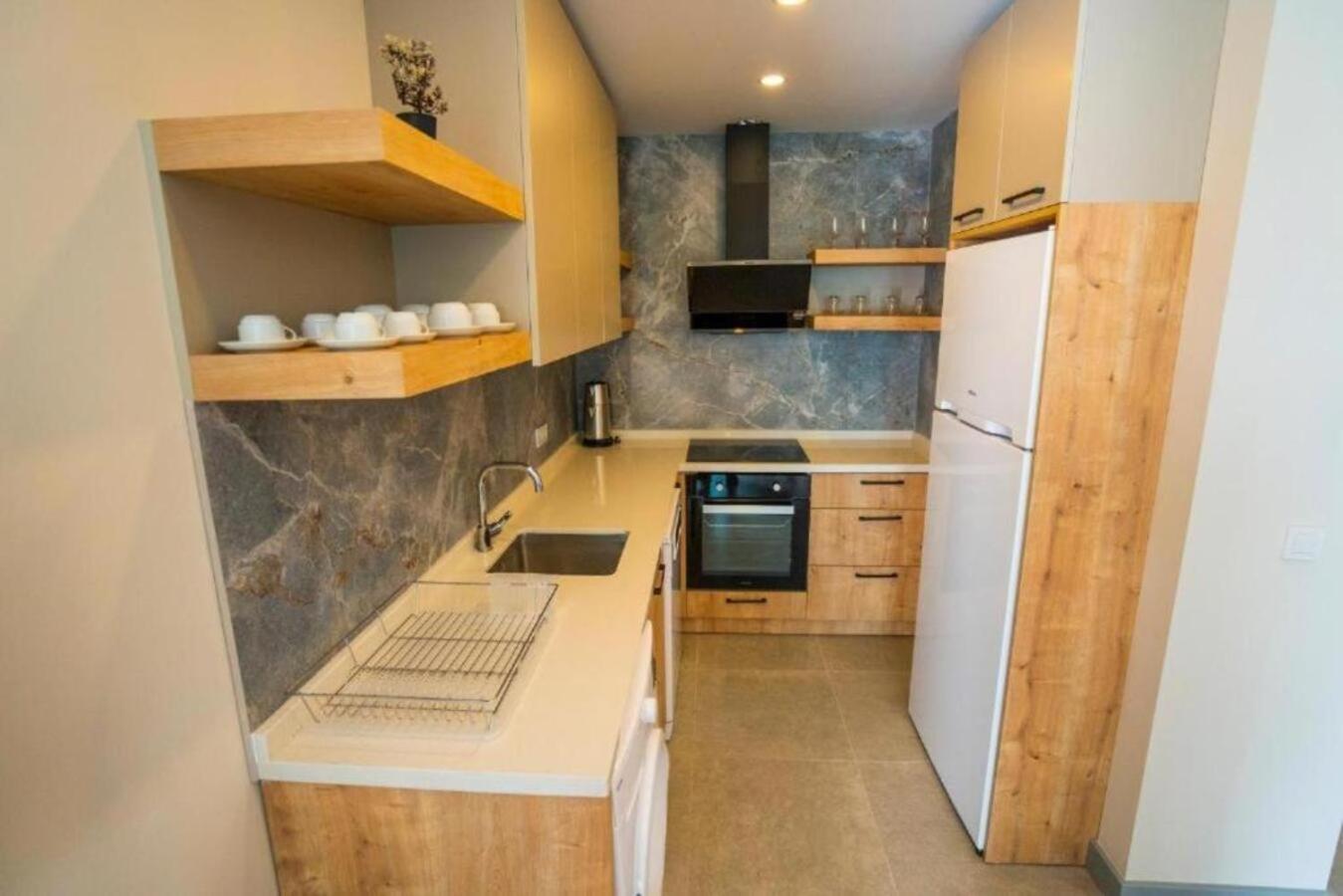 Lara Marine Homes Aparthotel