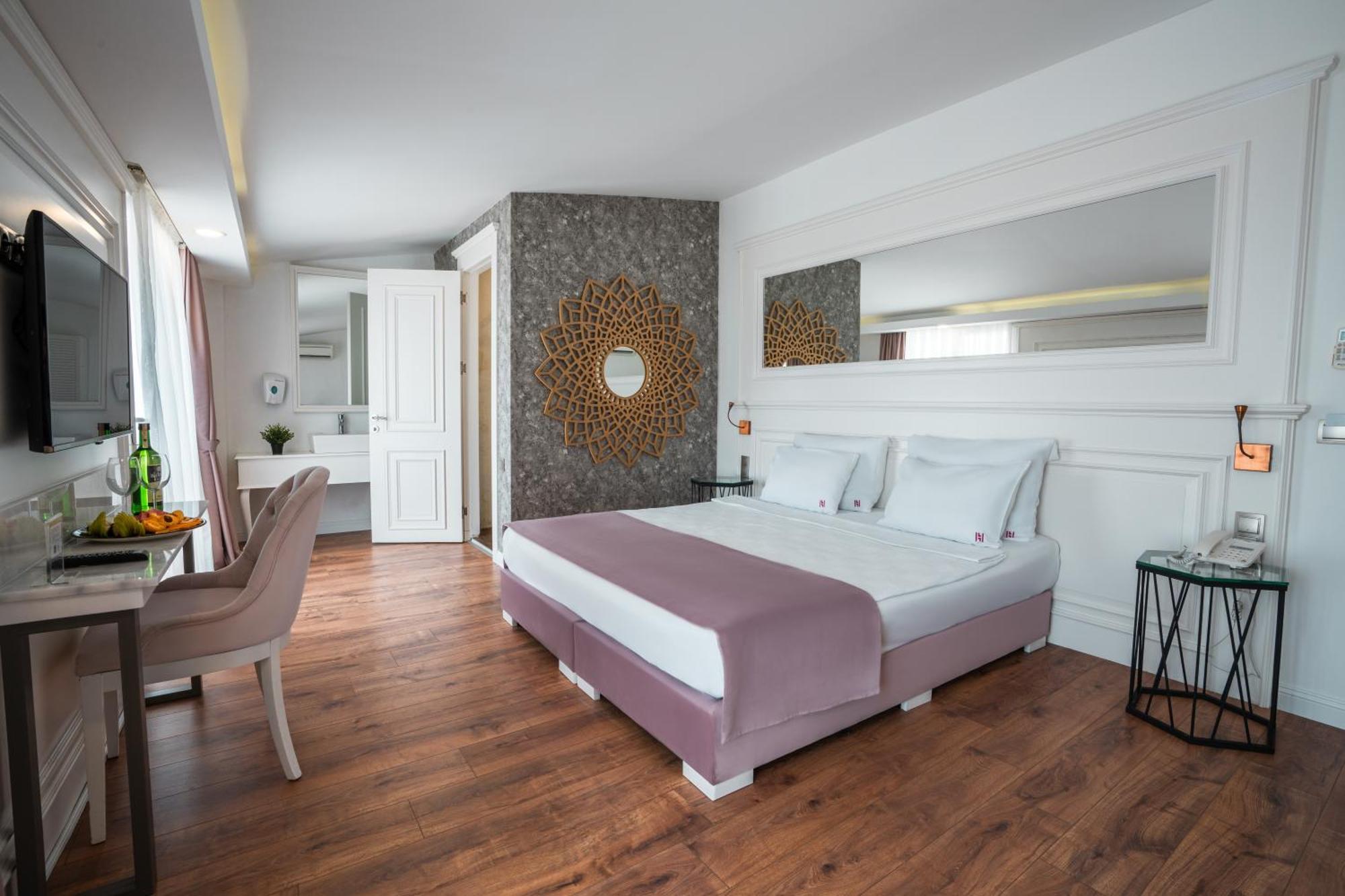 Nun Hotel 4*