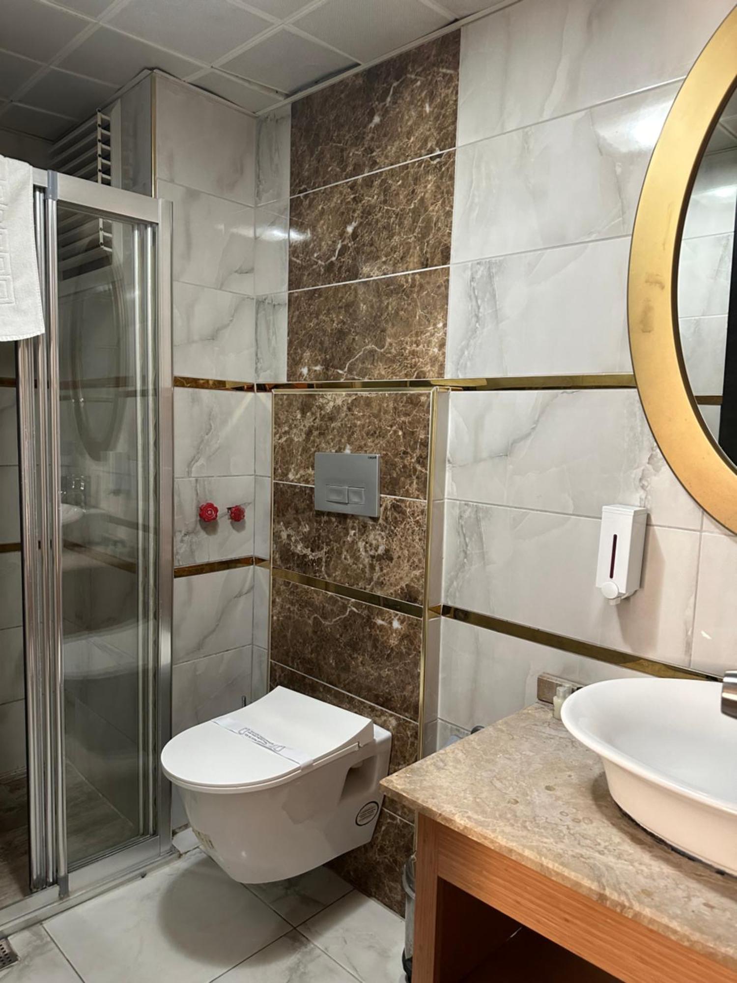 Serenity Hotel 3*