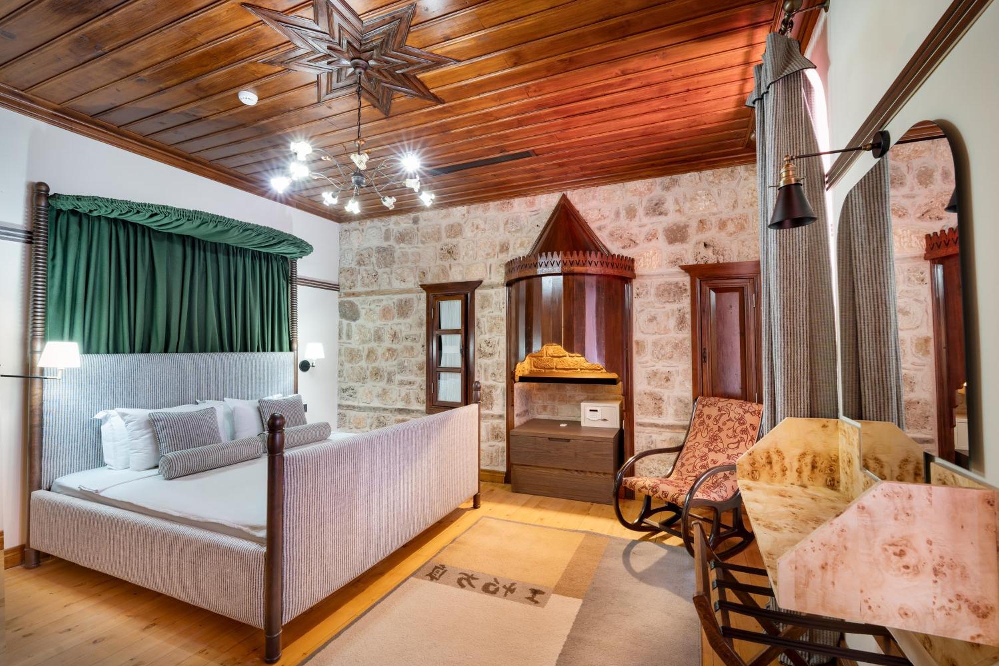 Hotel House 5