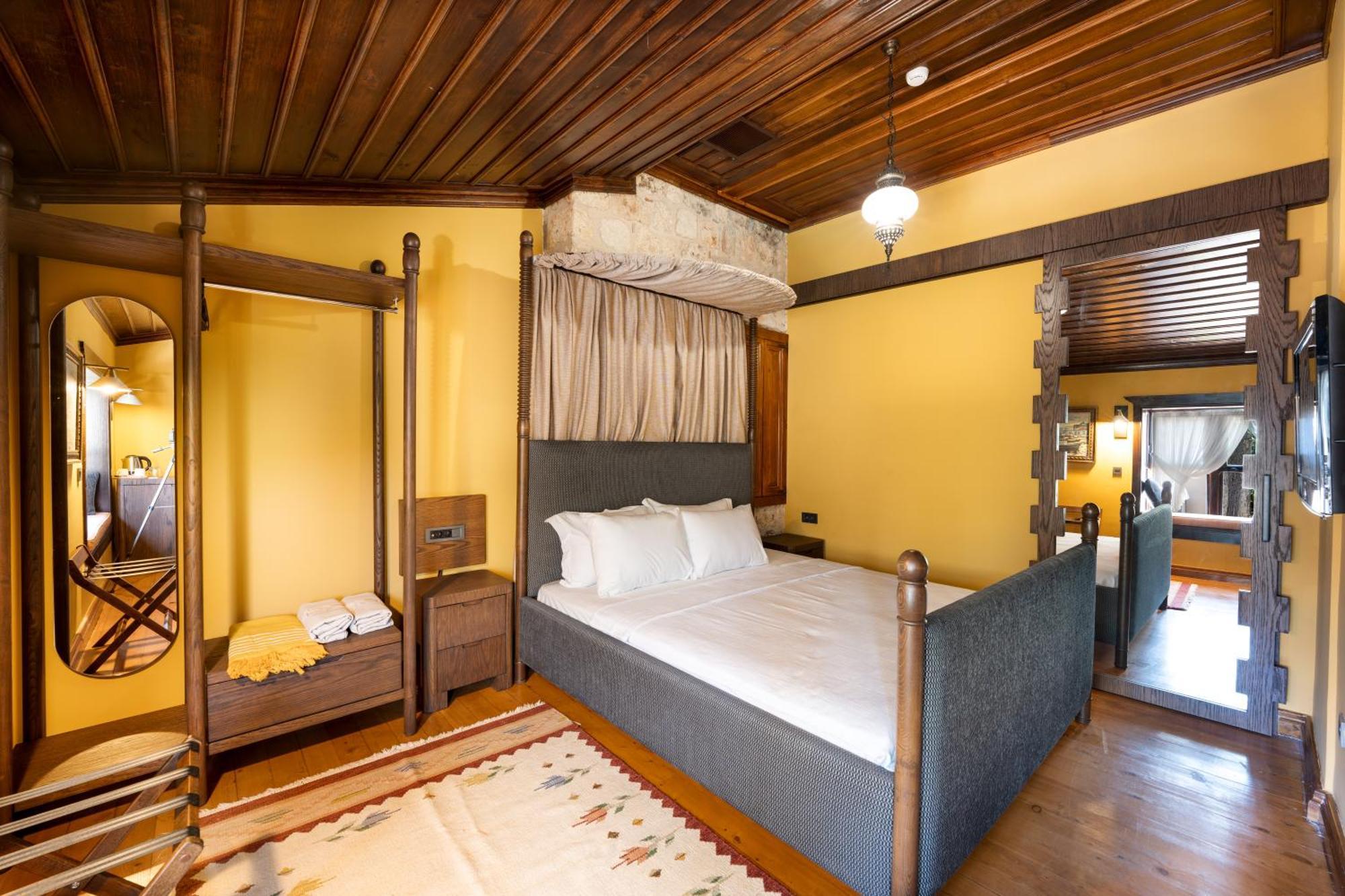 House 5 * Antalya