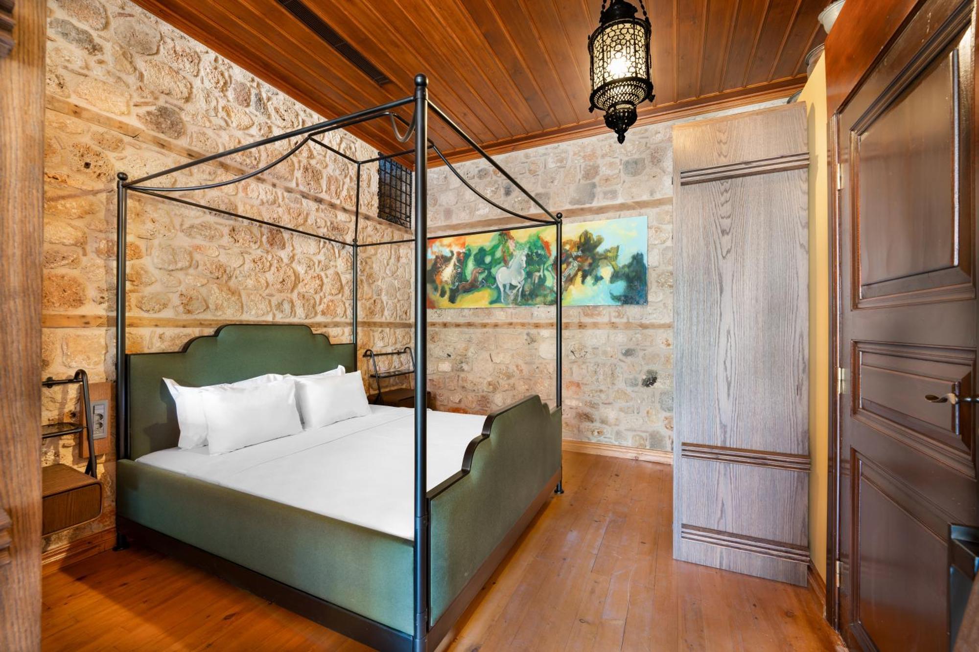 Hotel House 5 *