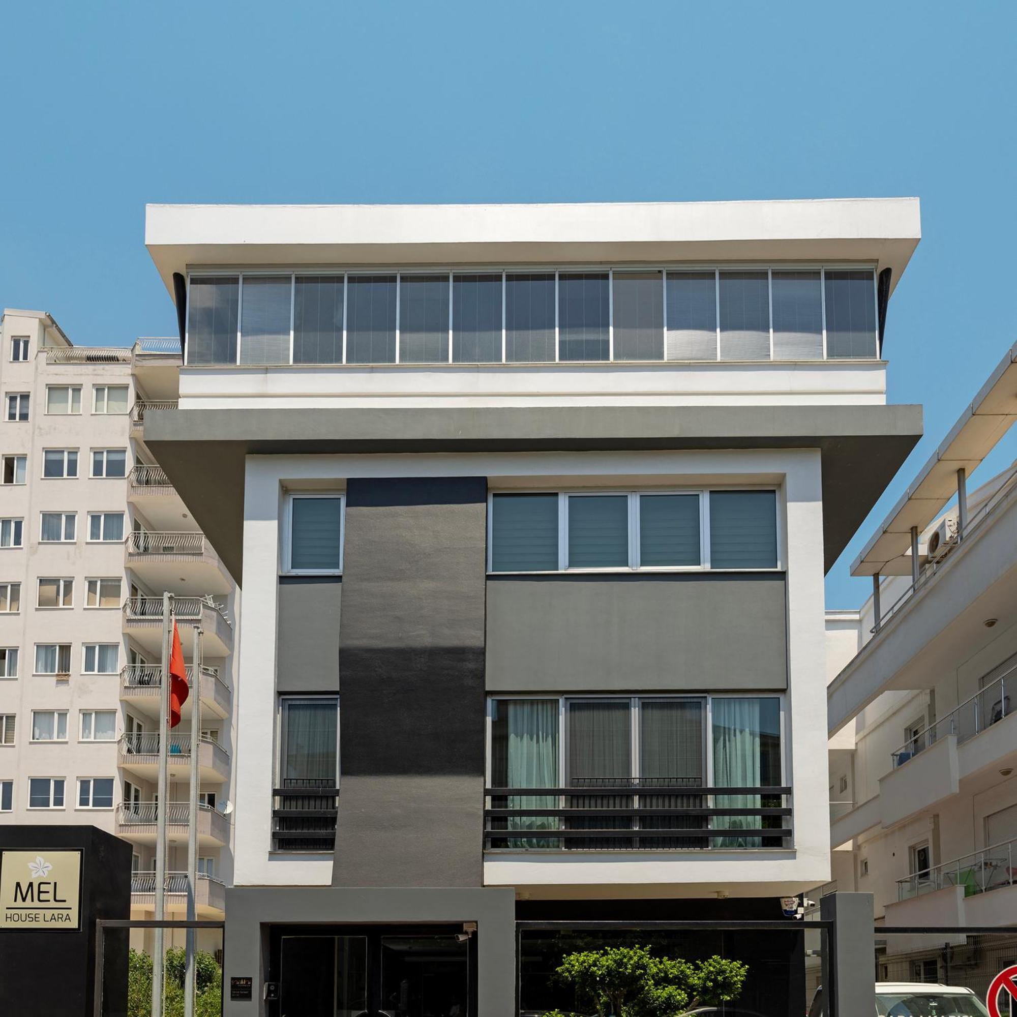 Mel House Lara Apartment Antalya