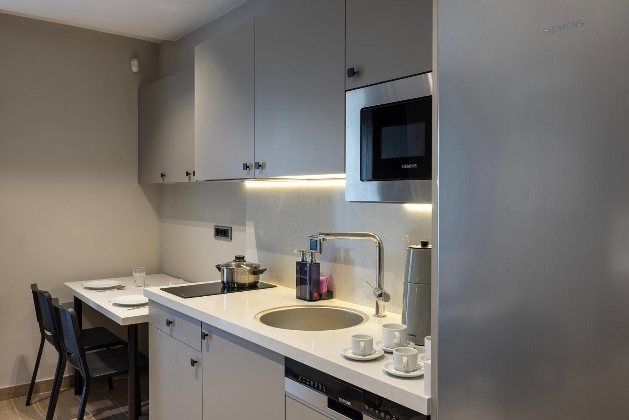 Mel House Lara Apartment *