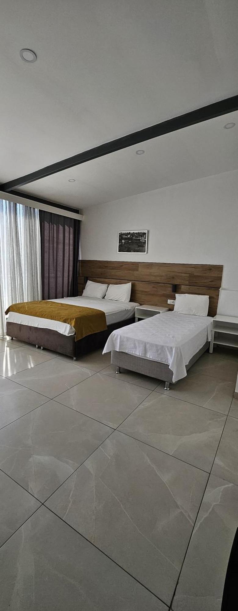 Hotel Tut