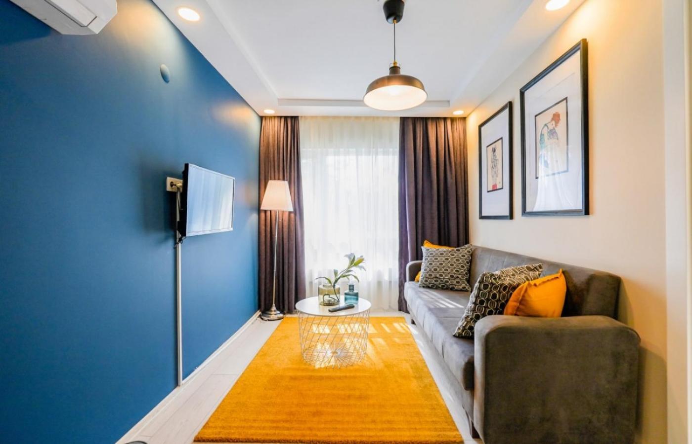 Excellent Flat Near Hadrian's Gate *