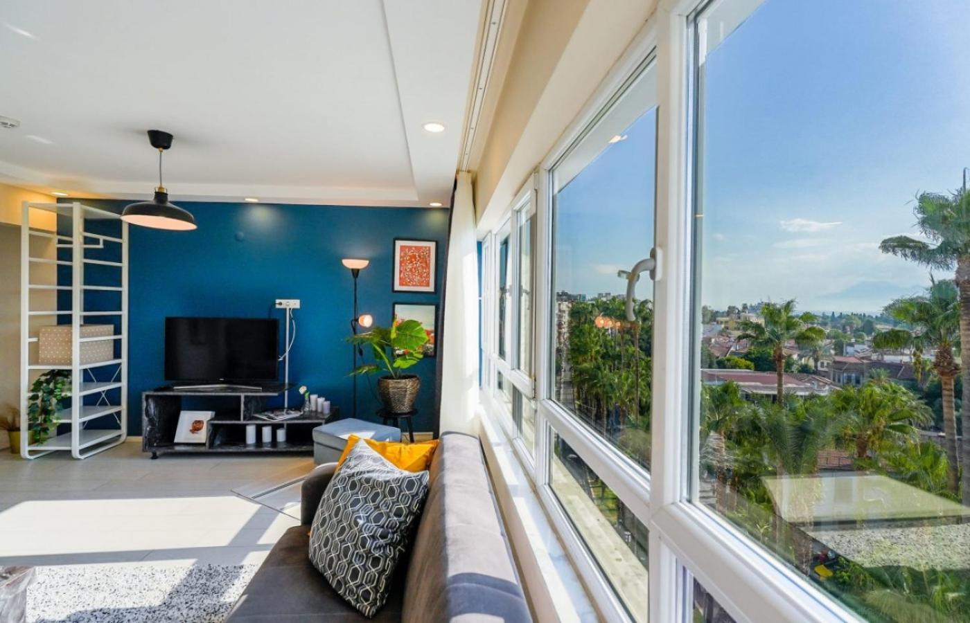 Chic Flat Near Hadrian's Gate Daire Antalya