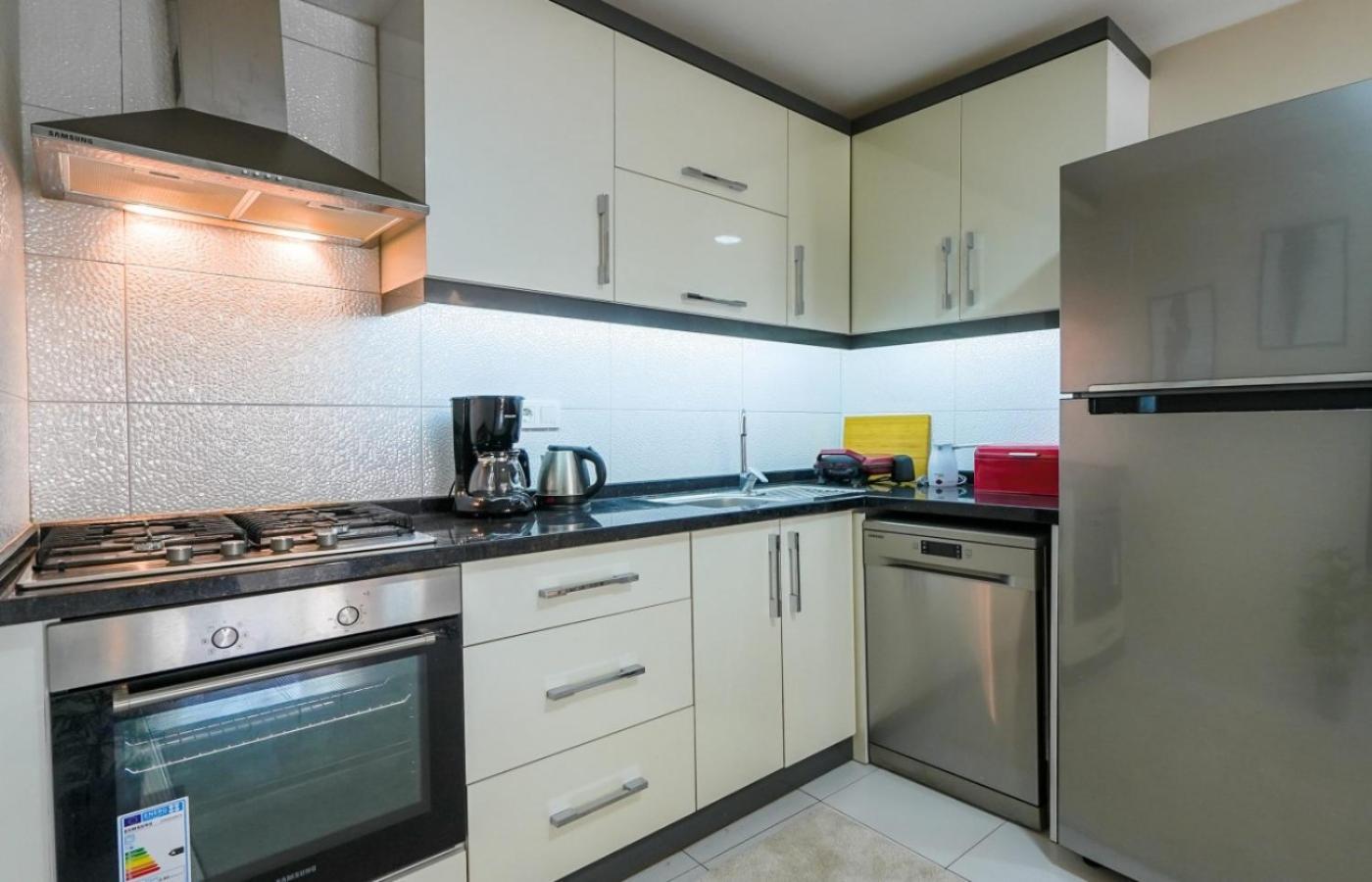 Modern Flat Near Hadrian's Gate Apartment *