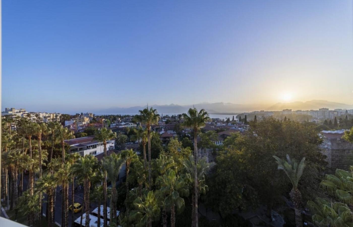Lovely Flat Near Hadrians Gate Apartment Antalya