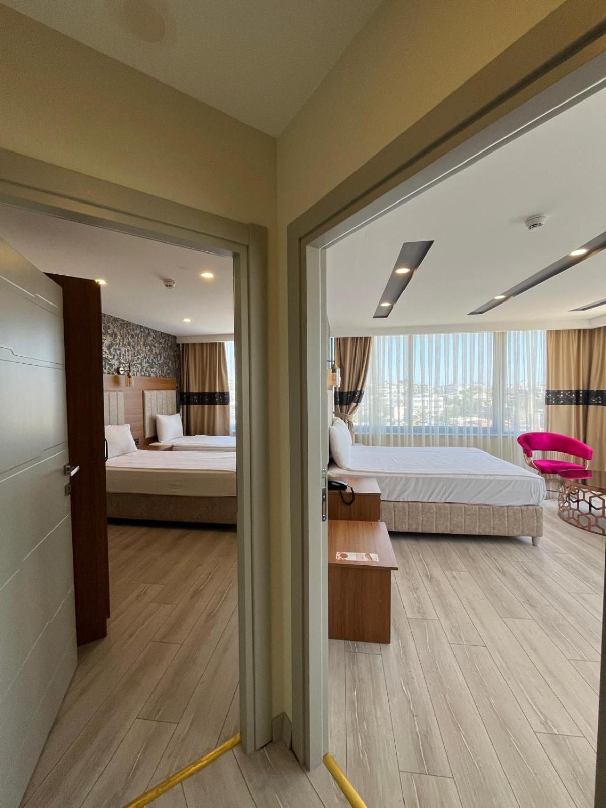 Hotel Golden Lux