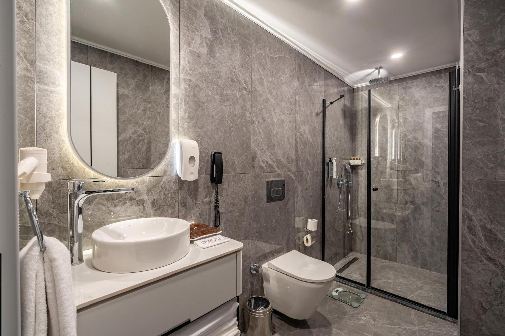 Awen Lara Hotel 3*