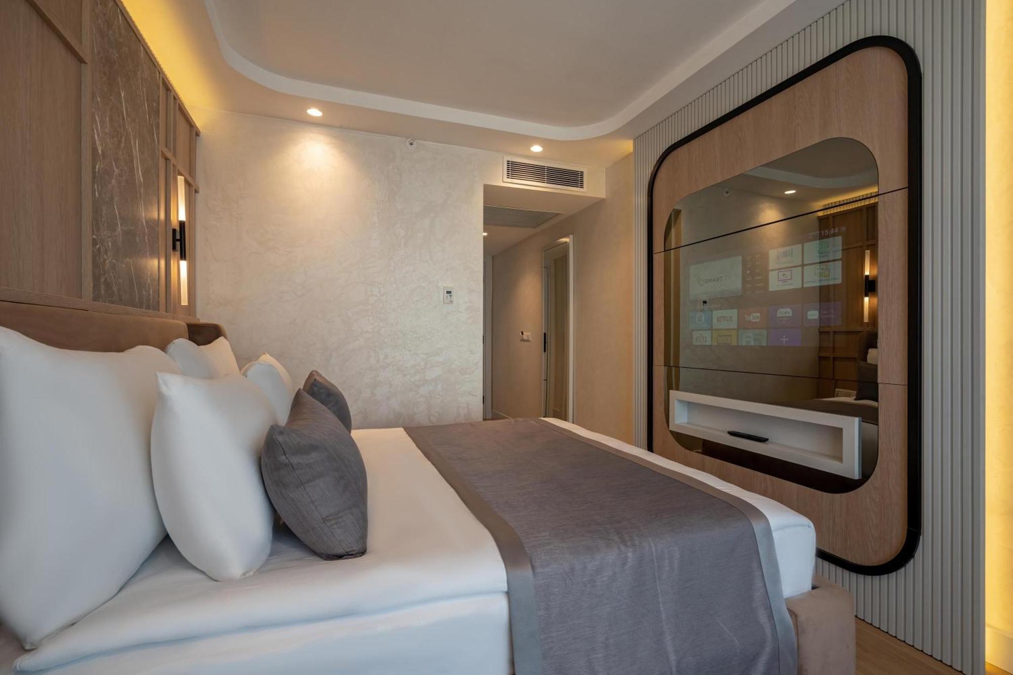 Hotel Awen Lara 3*