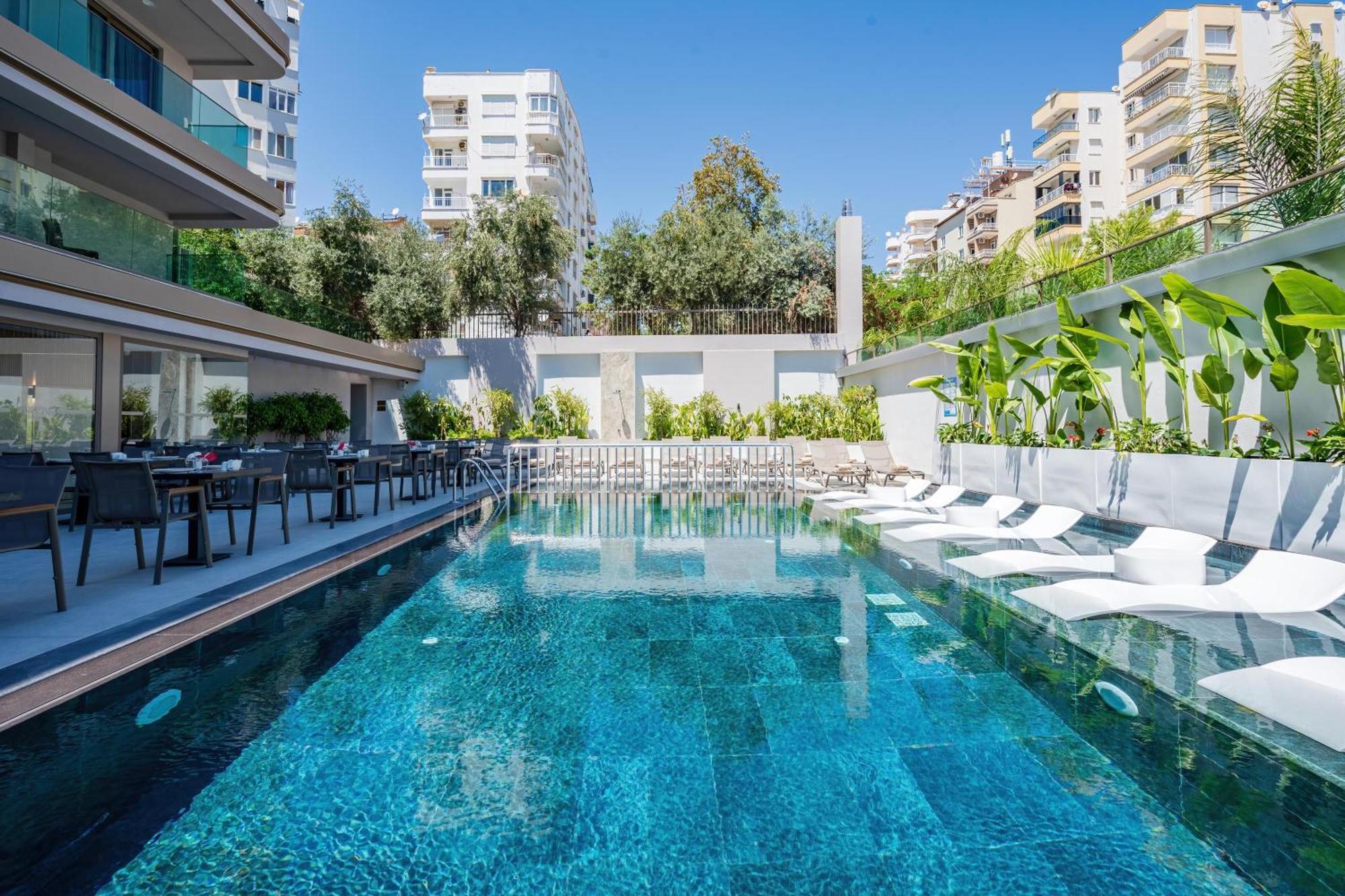 Awen Lara Antalya