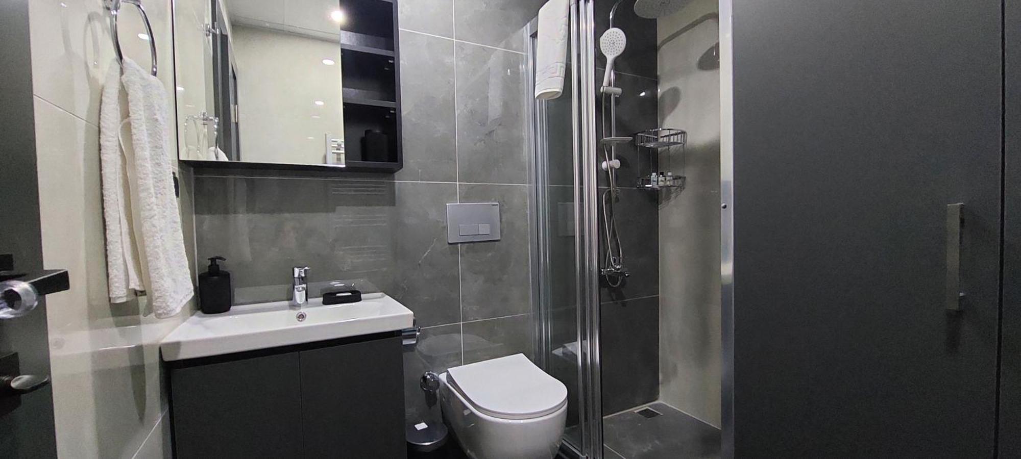 New Flat With Big Living Spaces 3 Near By Lara Apartment