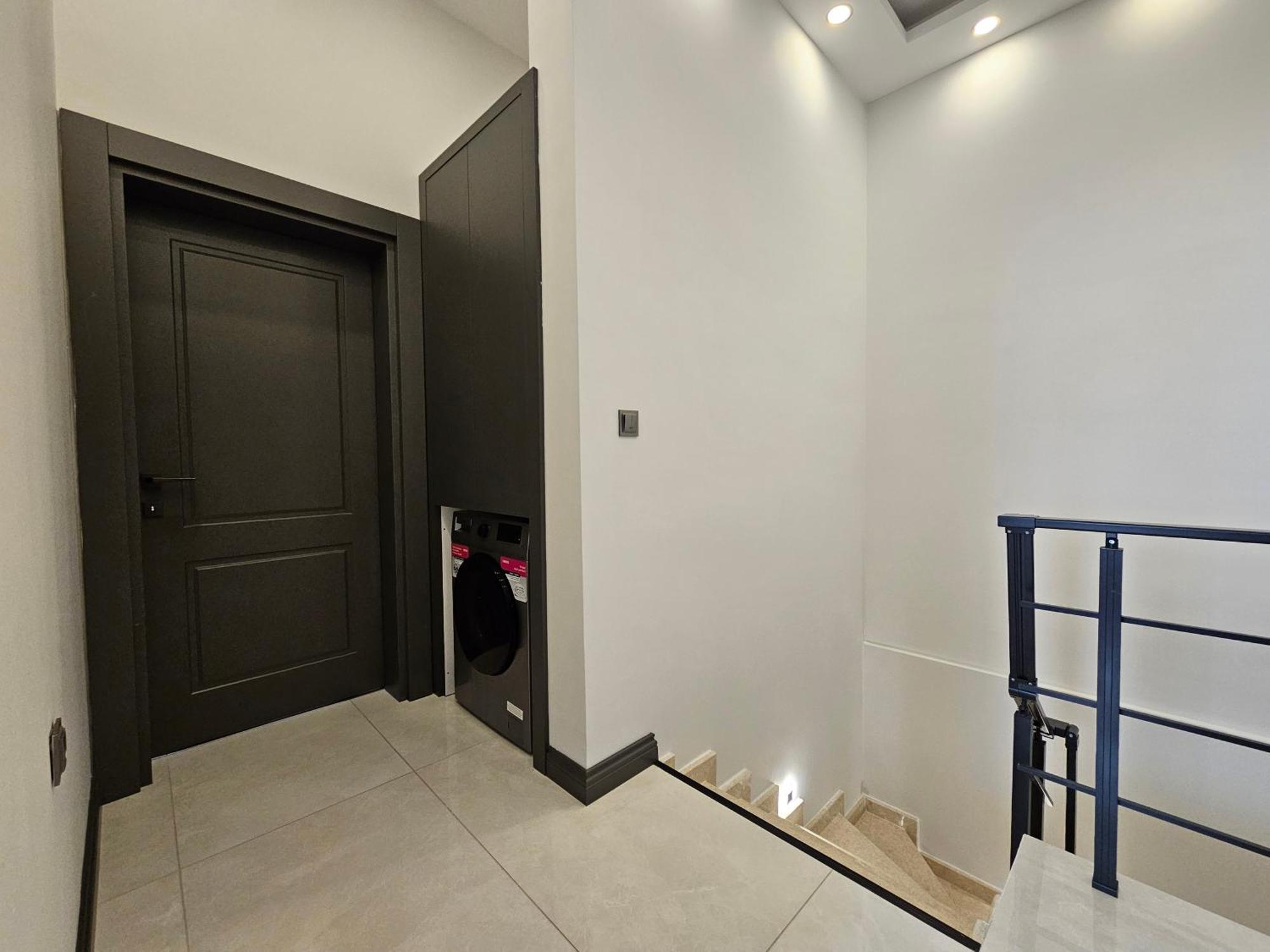 Appartement New Flat With Big Living Spaces 2-5 Near By Lara *