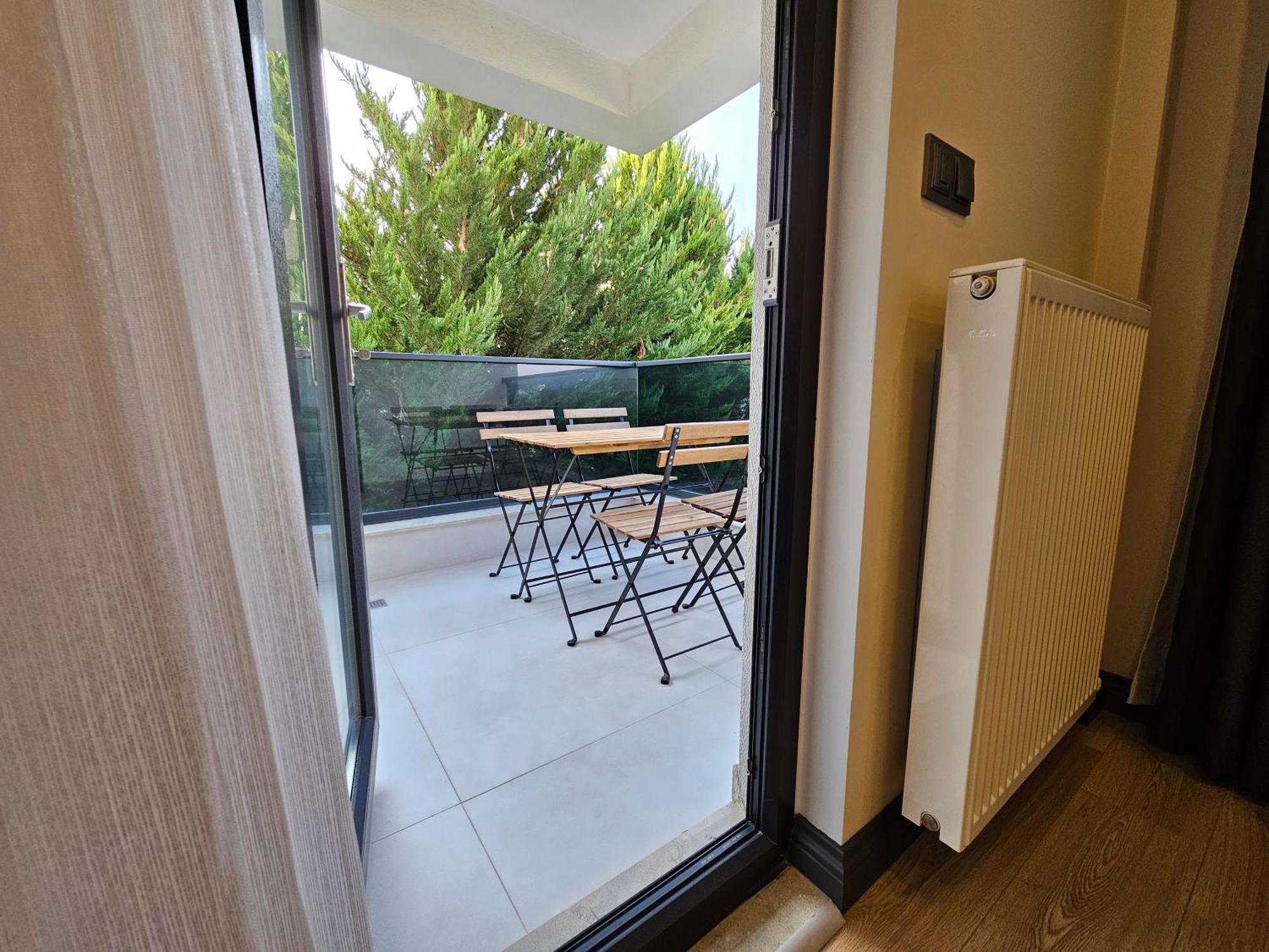 Appartement New Flat With Big Living Spaces 2-5 Near By Lara *