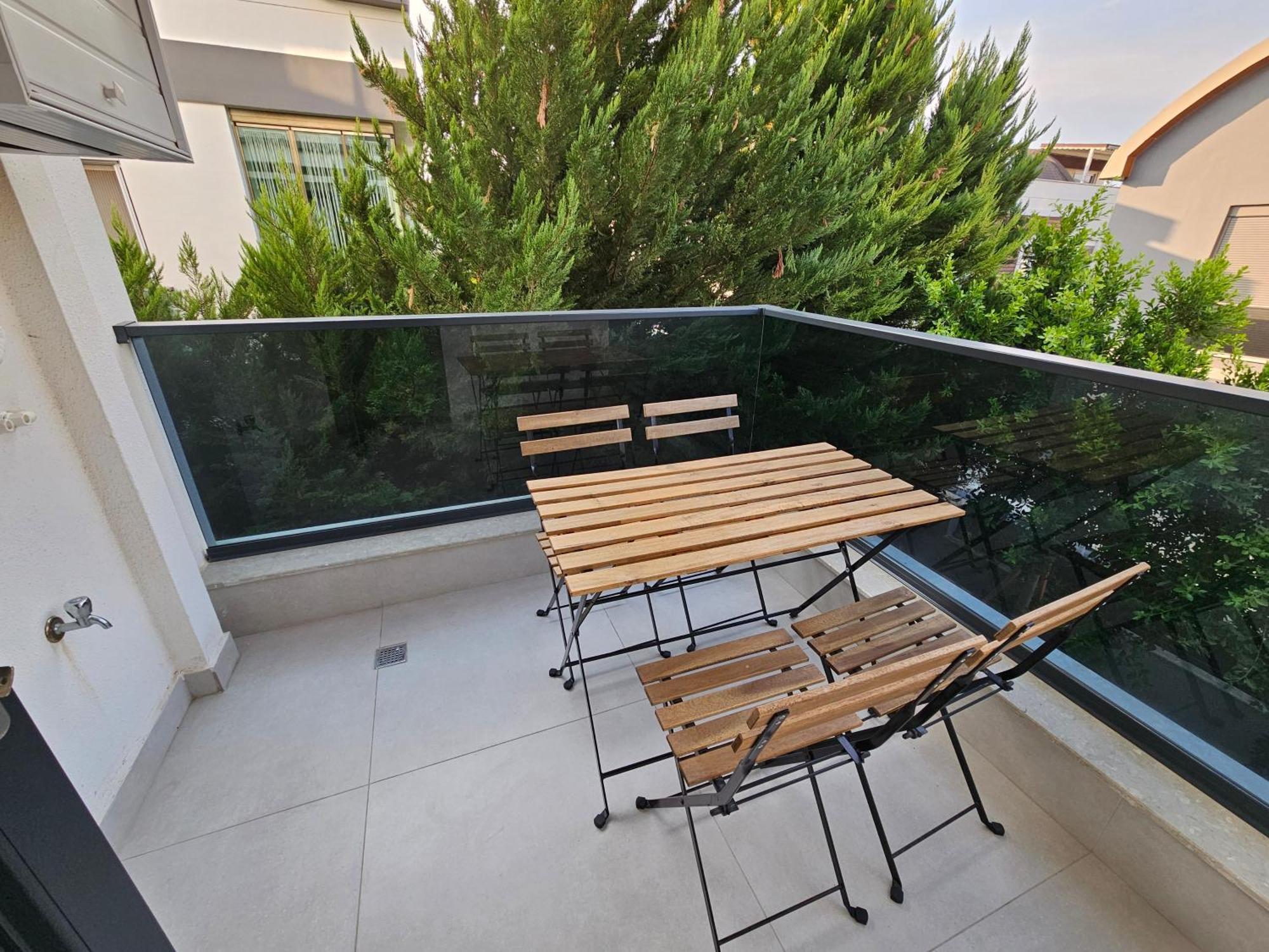 Appartement New Flat With Big Living Spaces 2-5 Near By Lara *