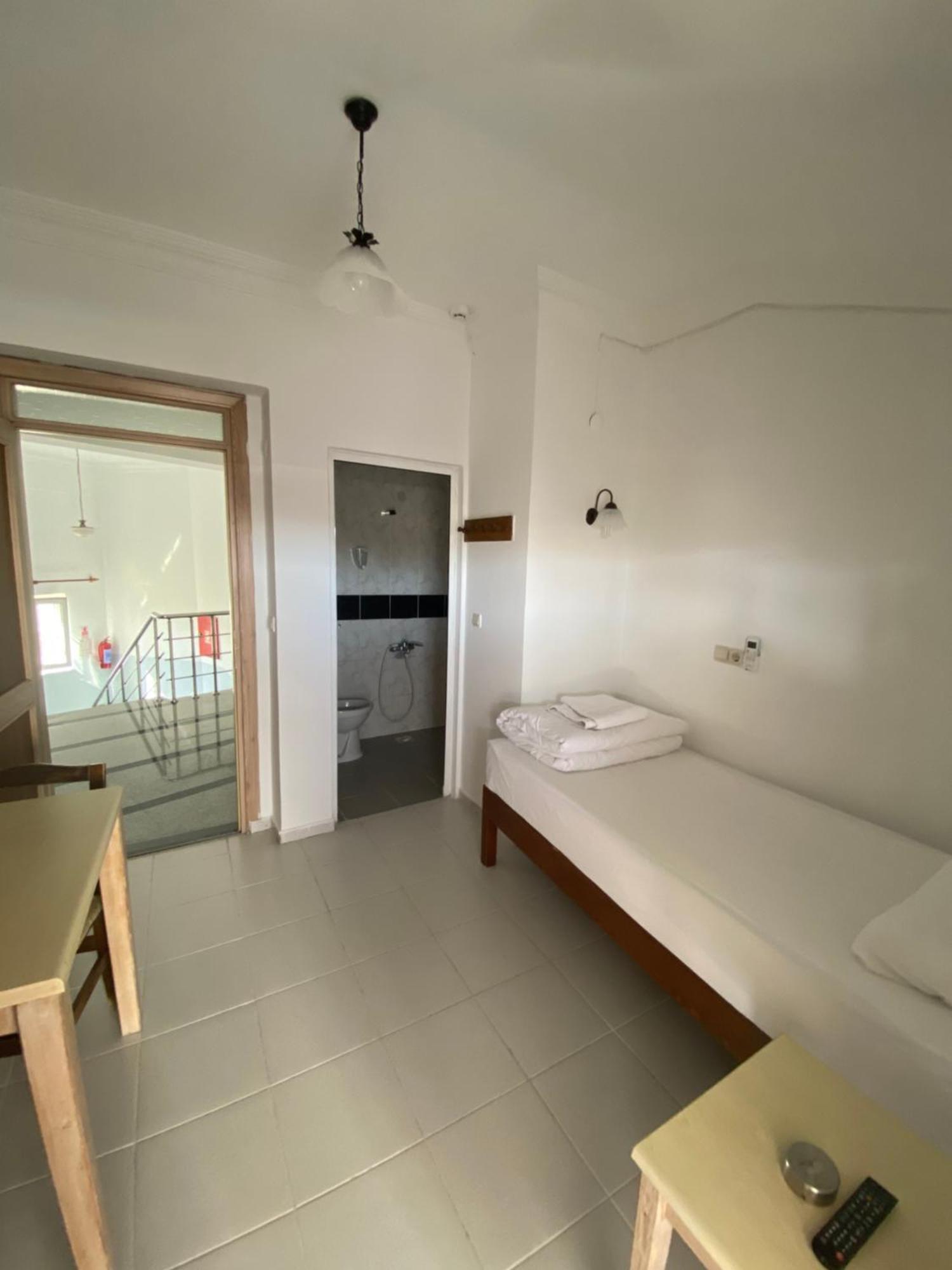 Hotel Ay 2