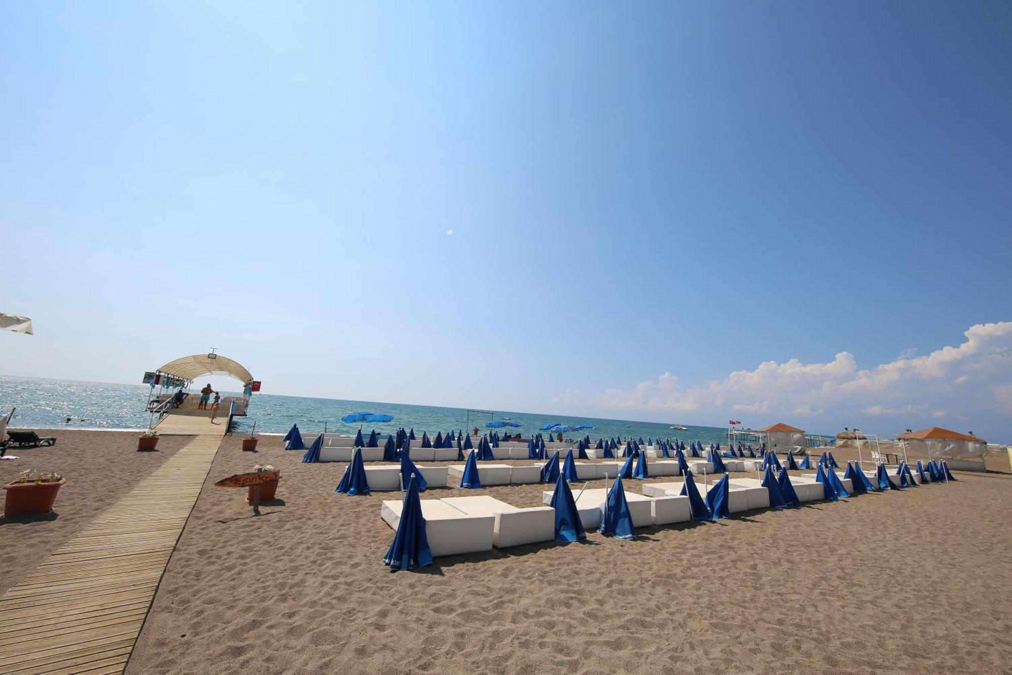 Hotel Awen Lara 3*