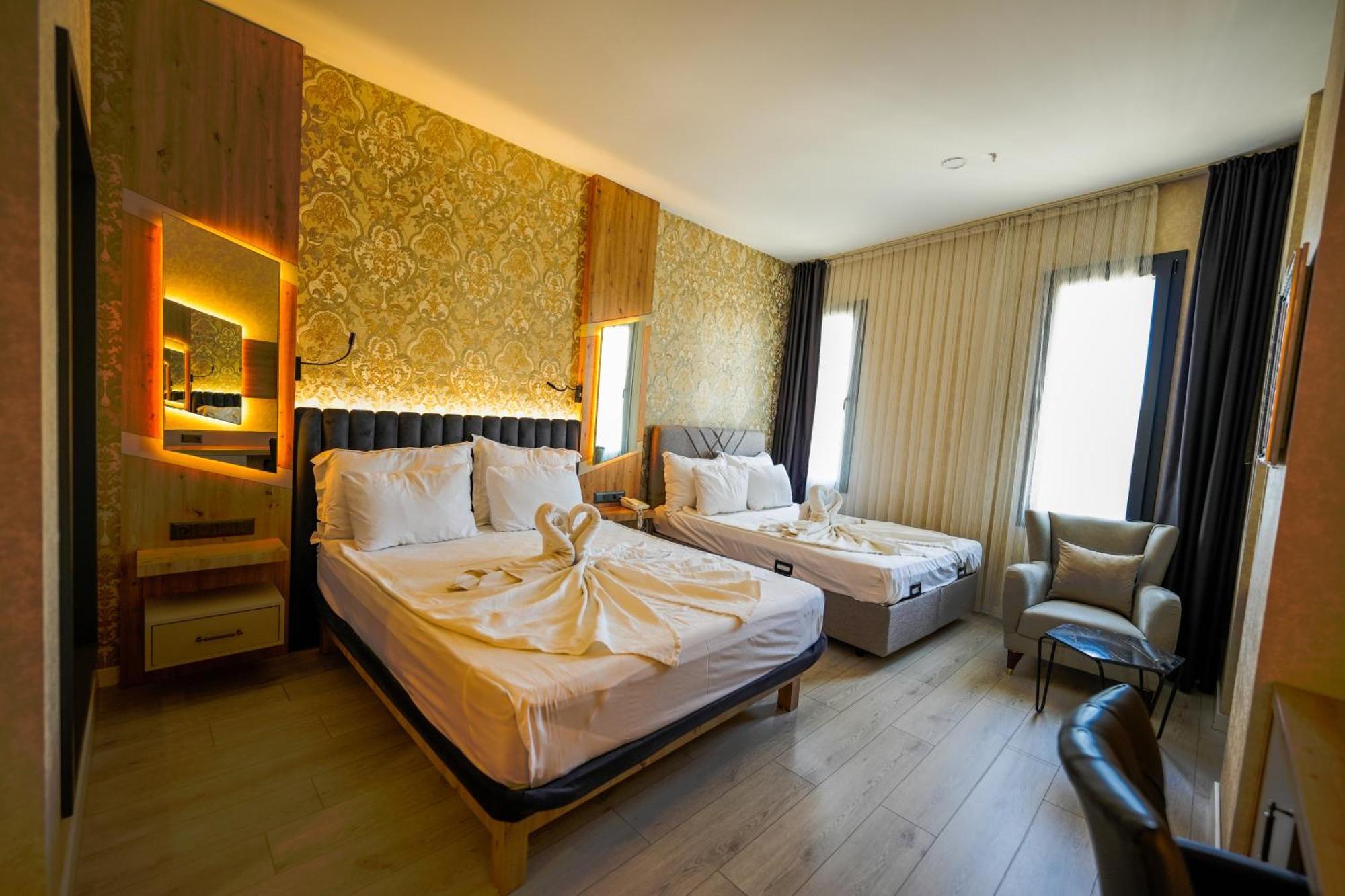 Isnova Airport Hotel 4*