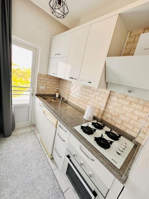 Muekemmel Konumda, Ferah Apartment Antalya