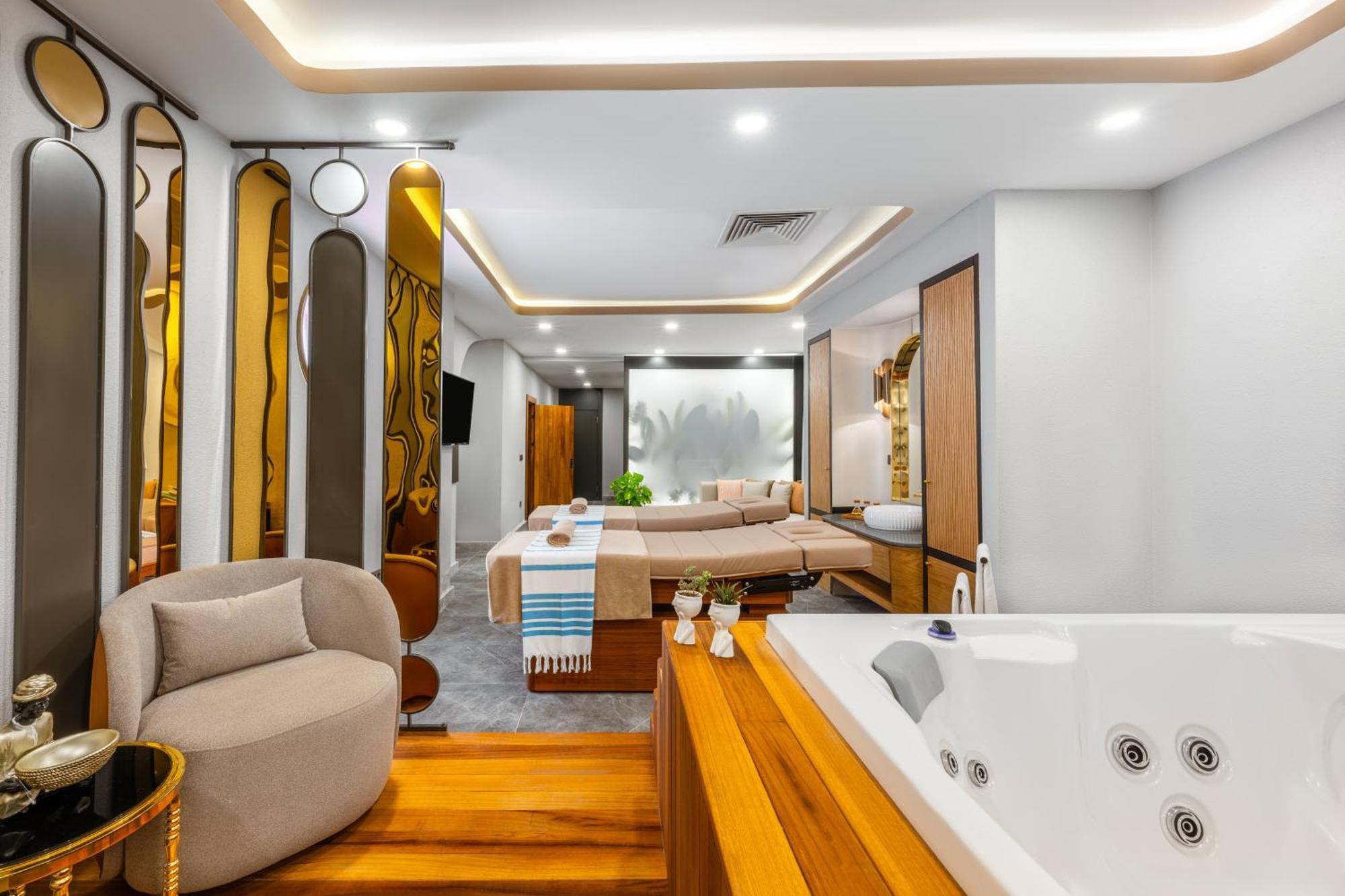 Lexia Hotel *
