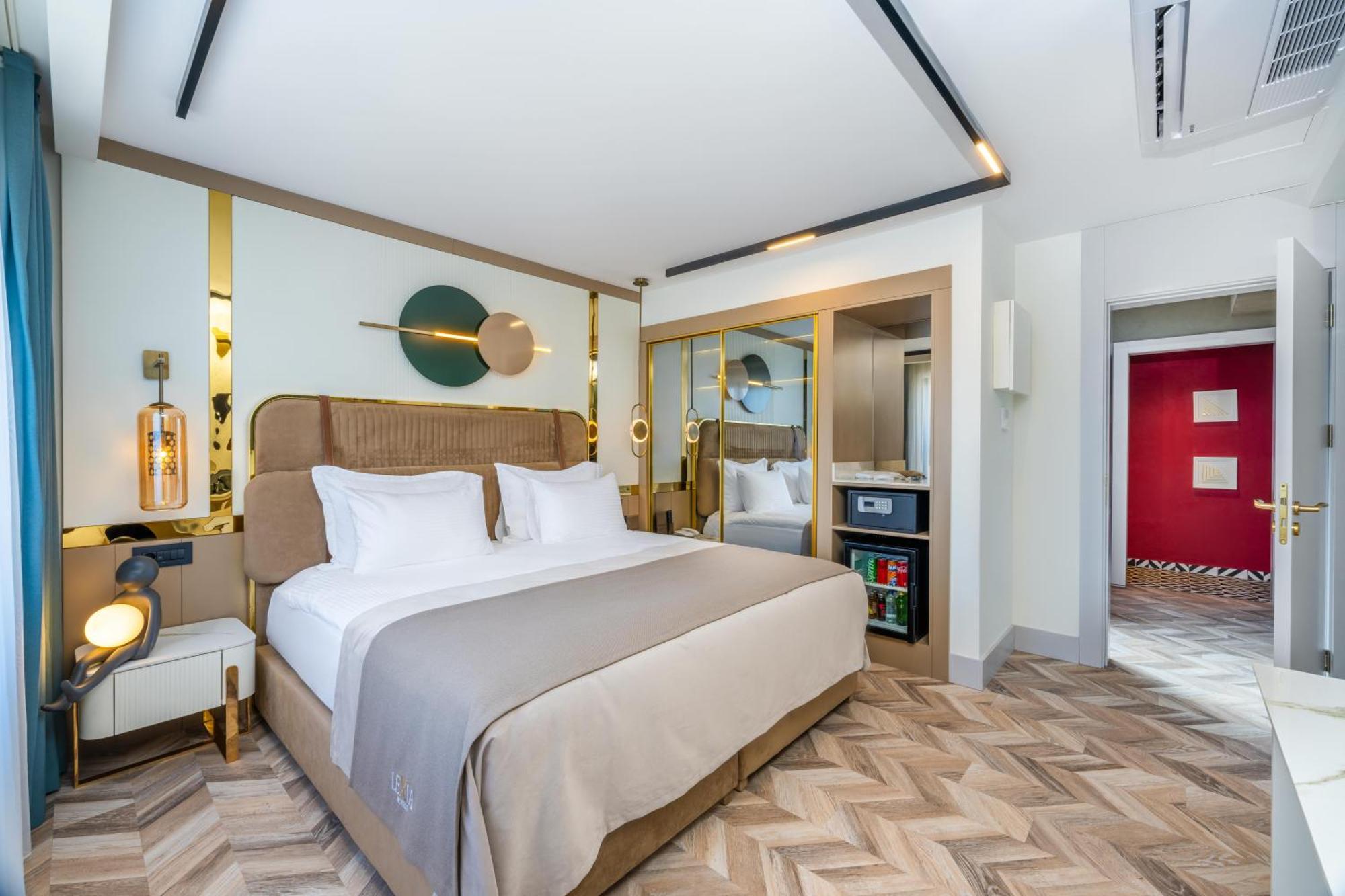 Lexia Hotel
