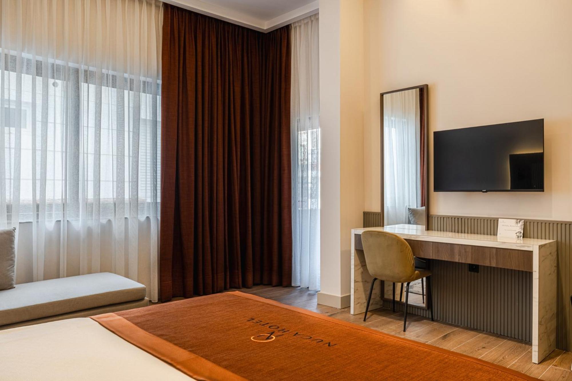 Nuca Homes Otel *
