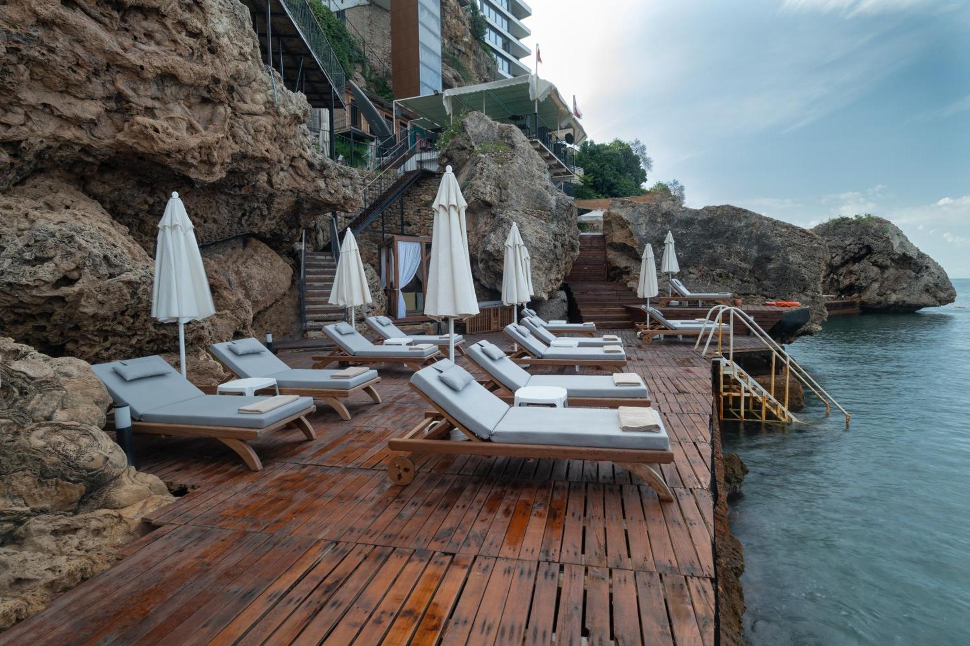 Hotel Perge - Adult Only 18 4*