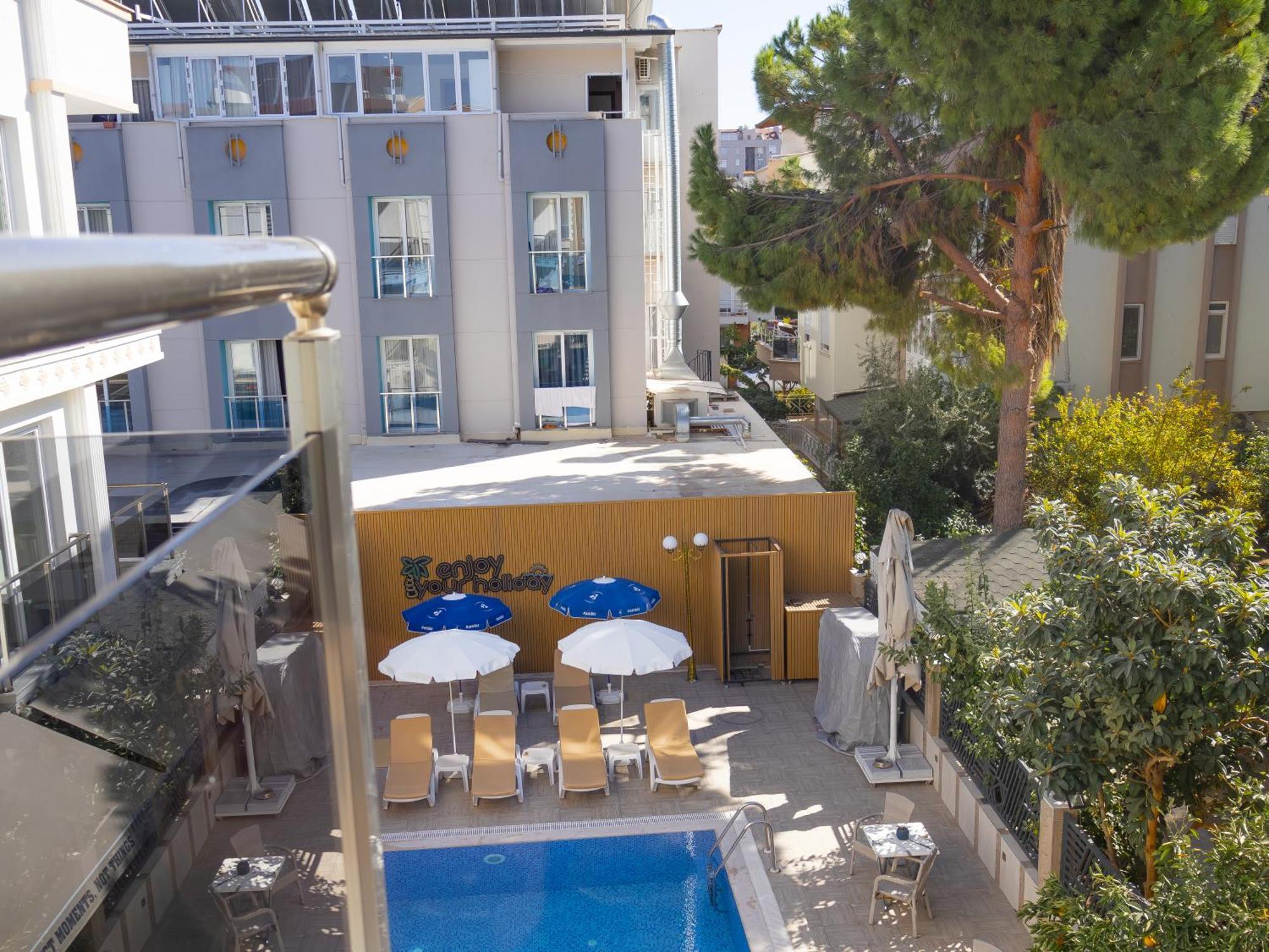 Gueden-pearl 5*