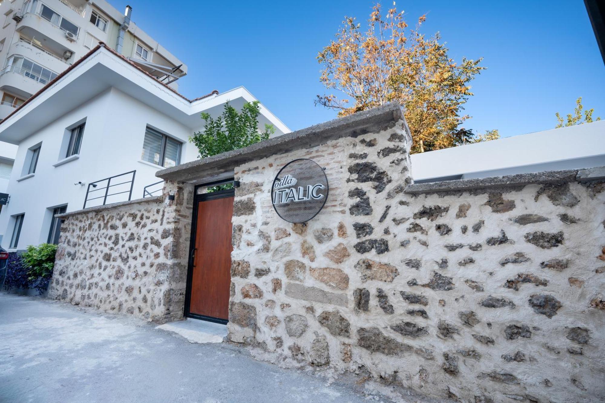 Italic * Antalya