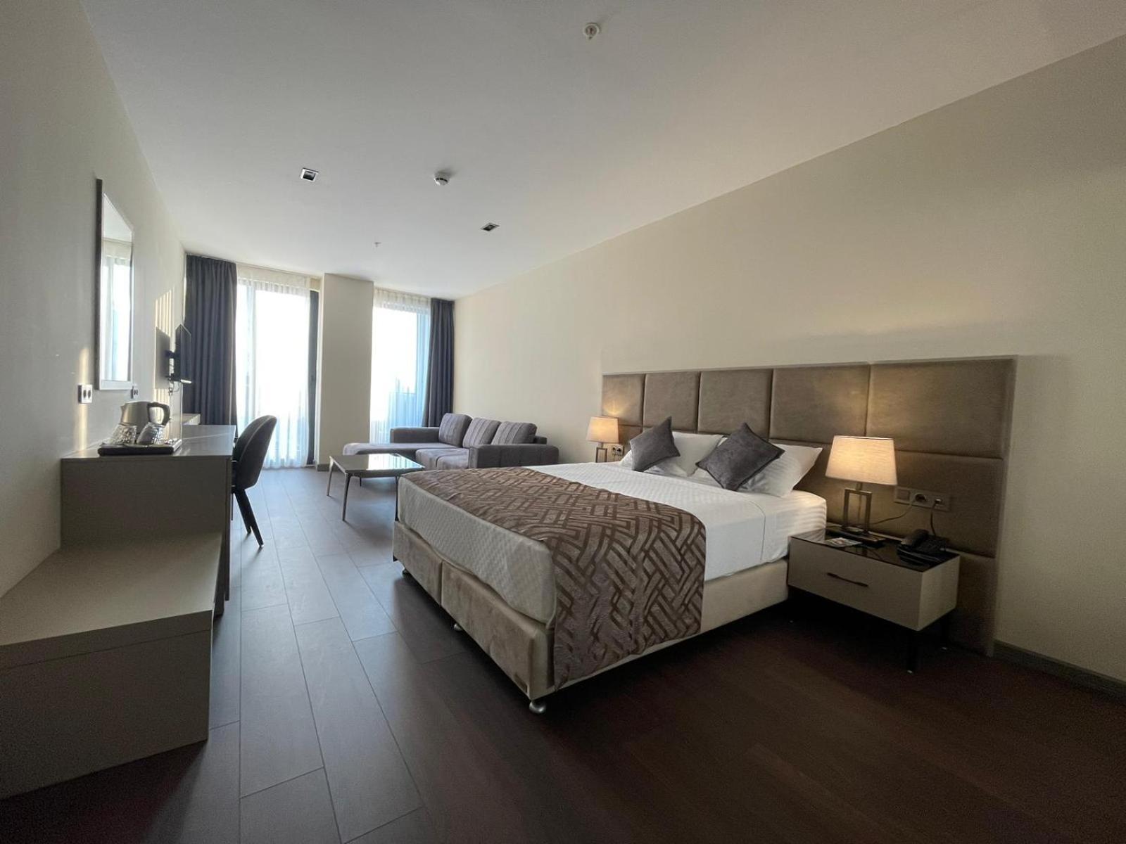 Alice Otel *