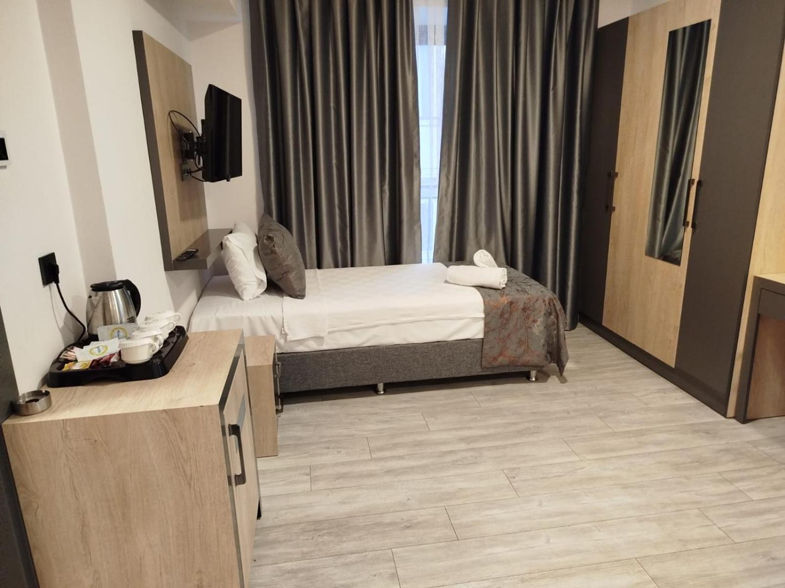 Hotel Irenic