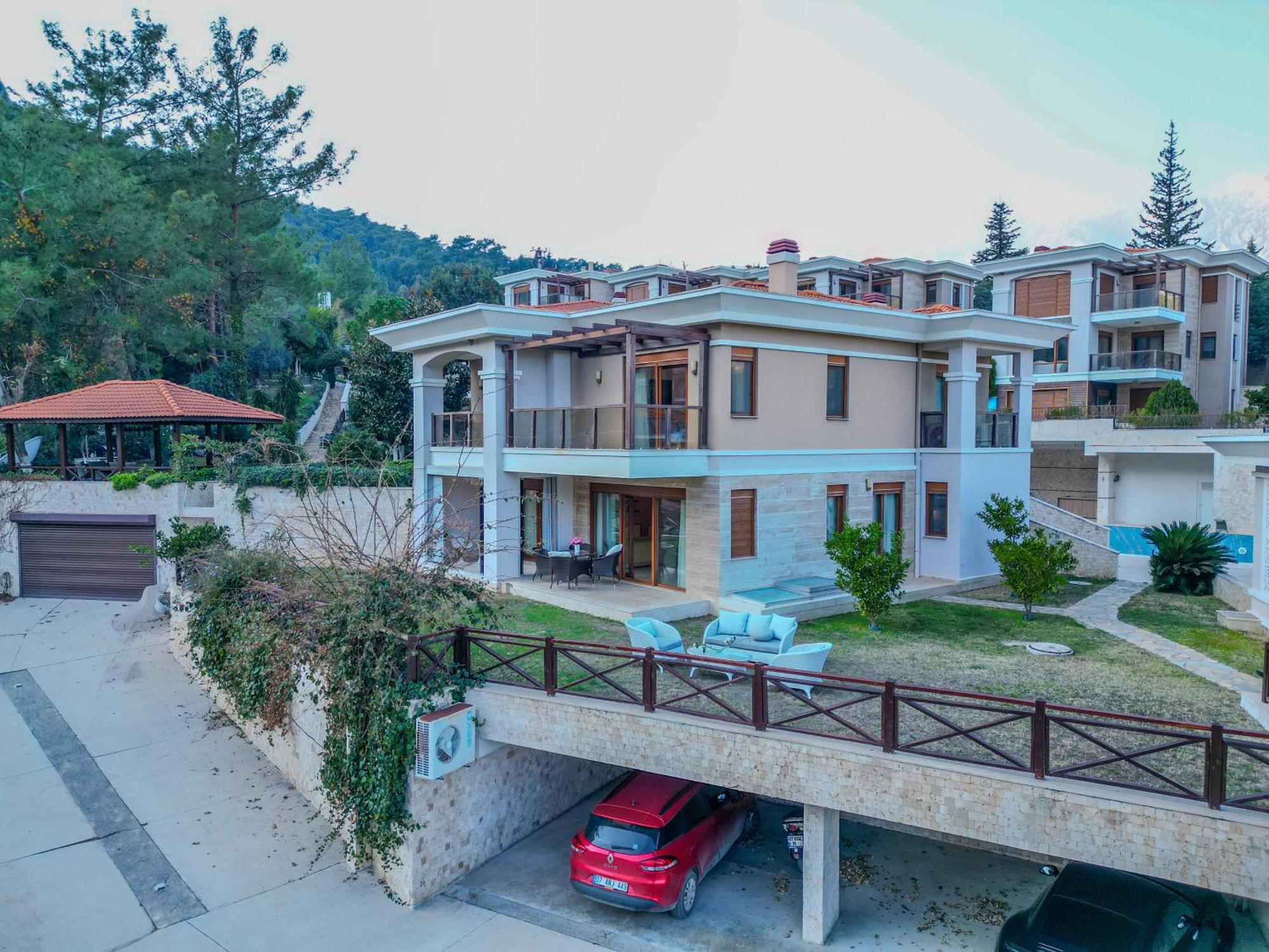 Villa Luxury Mountain 15 Minutes To Sea