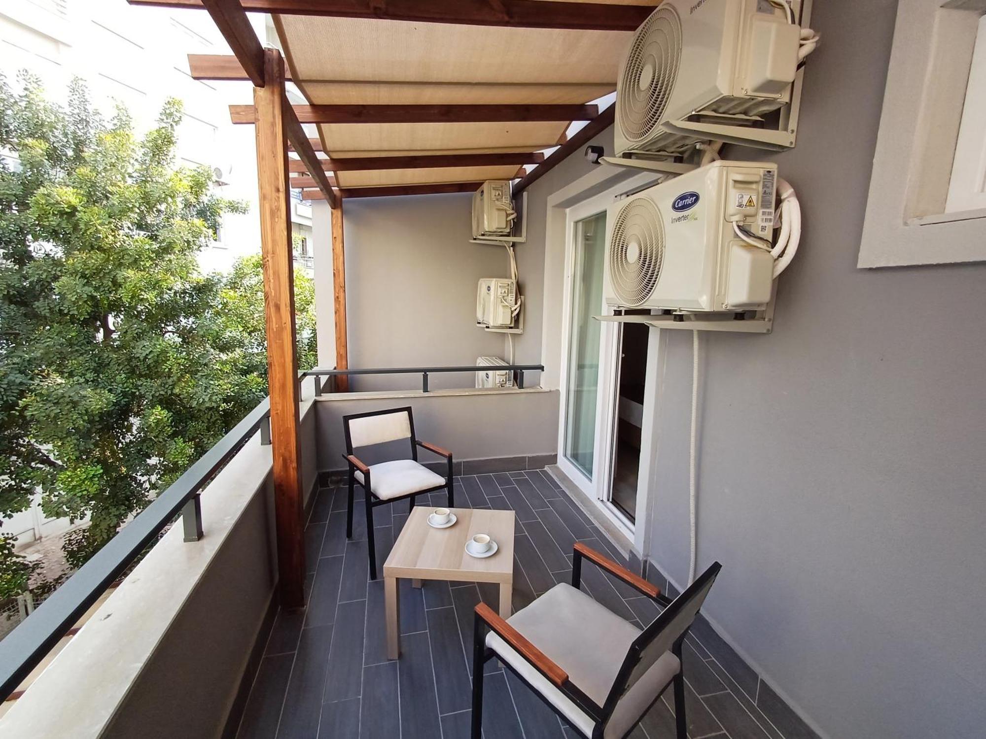 Hotel Toprak *