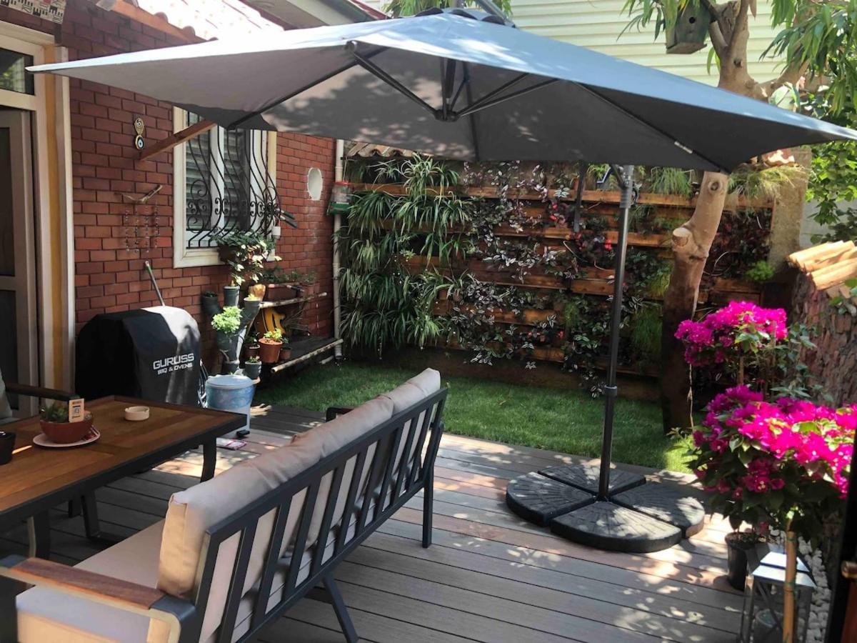 Private 100m2 Detached With Castle Garden *