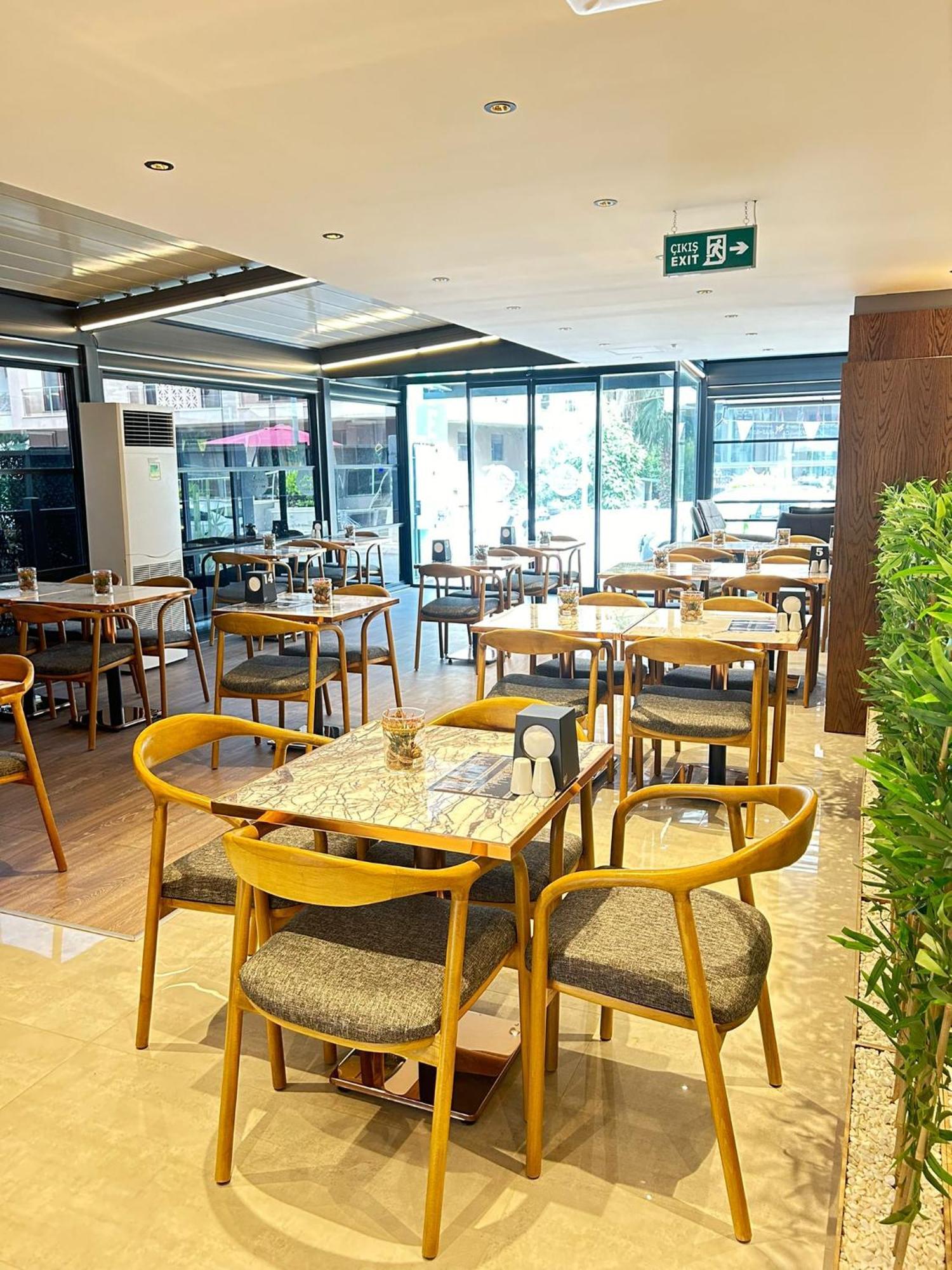Sam Hotel